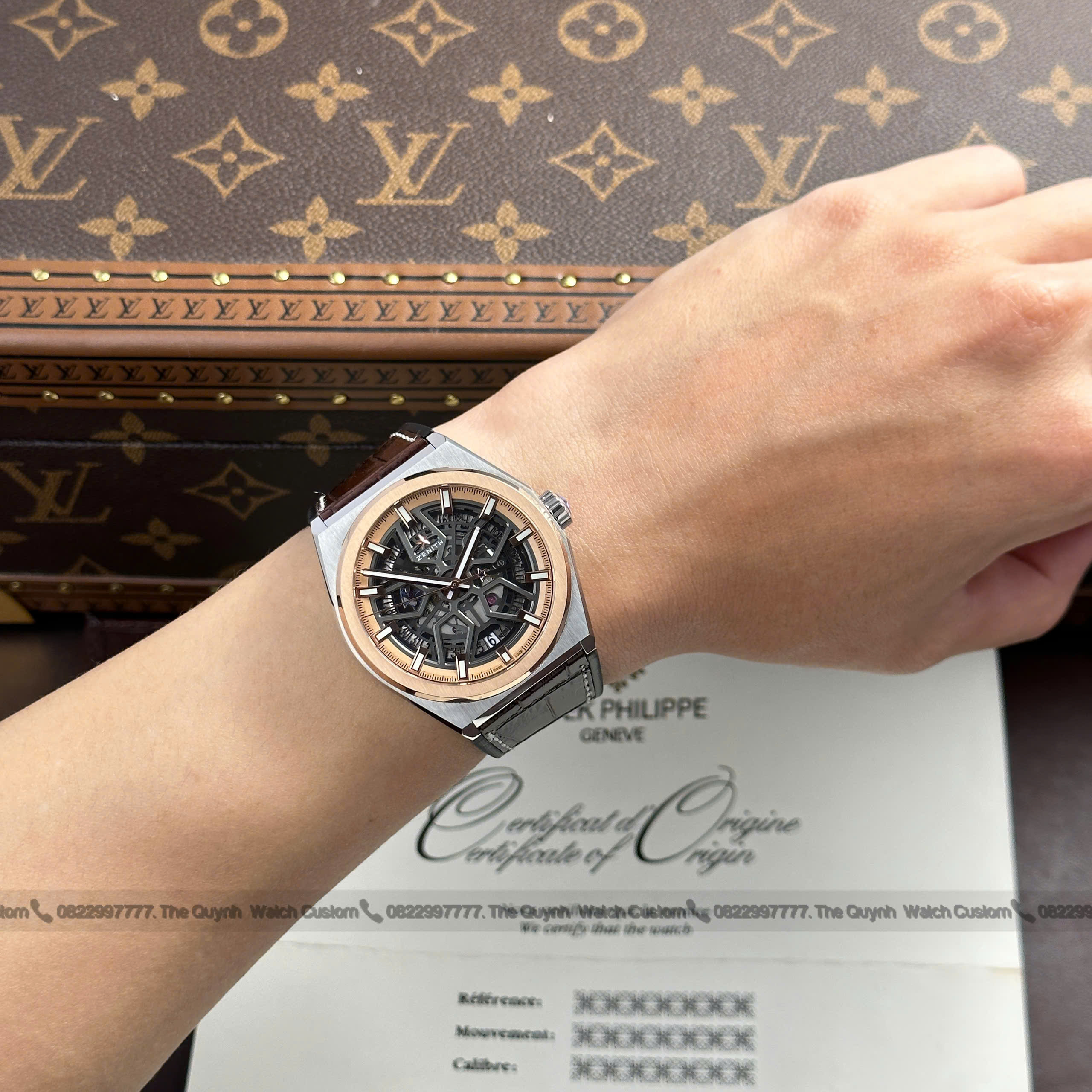 Đồng Hồ Zenith Defy Classic Demi Vàng Mặt Đen Rep 1:1LF Factory