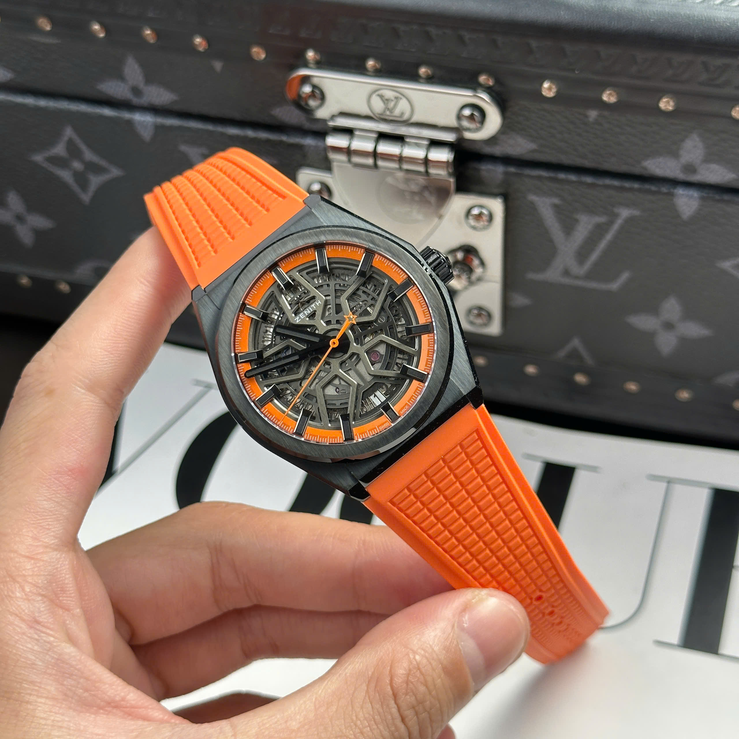 Đồng Hồ Zenith Defy Classic Vỏ Gốm Ceramic Đen 41mm Rep 1:1 LF Factory