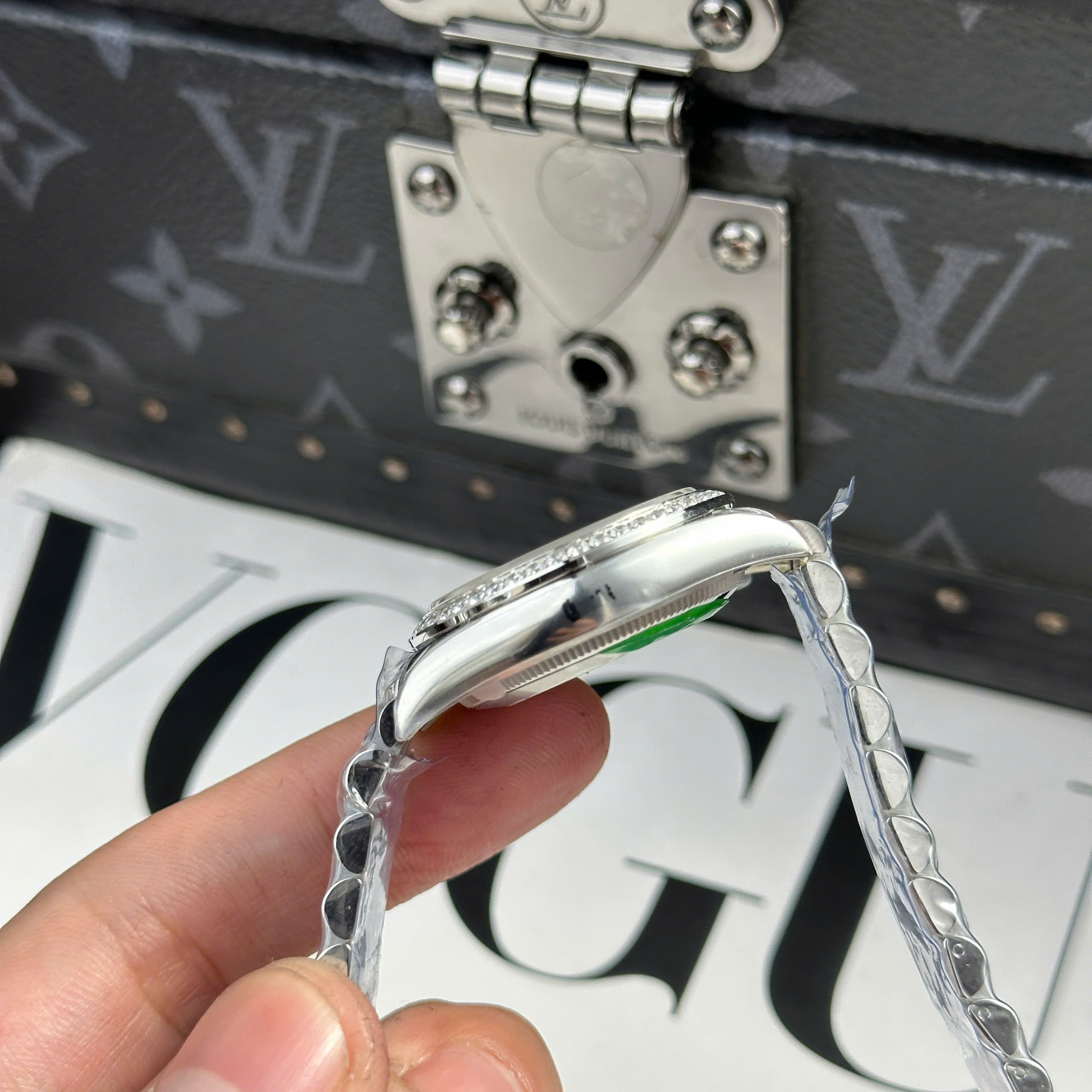 Đồng Hồ Rolex Lady Datejust 31mm 278384 Mặt Số Hồng Viền Đính Đá CZ Rep 1:1 THB Factory
