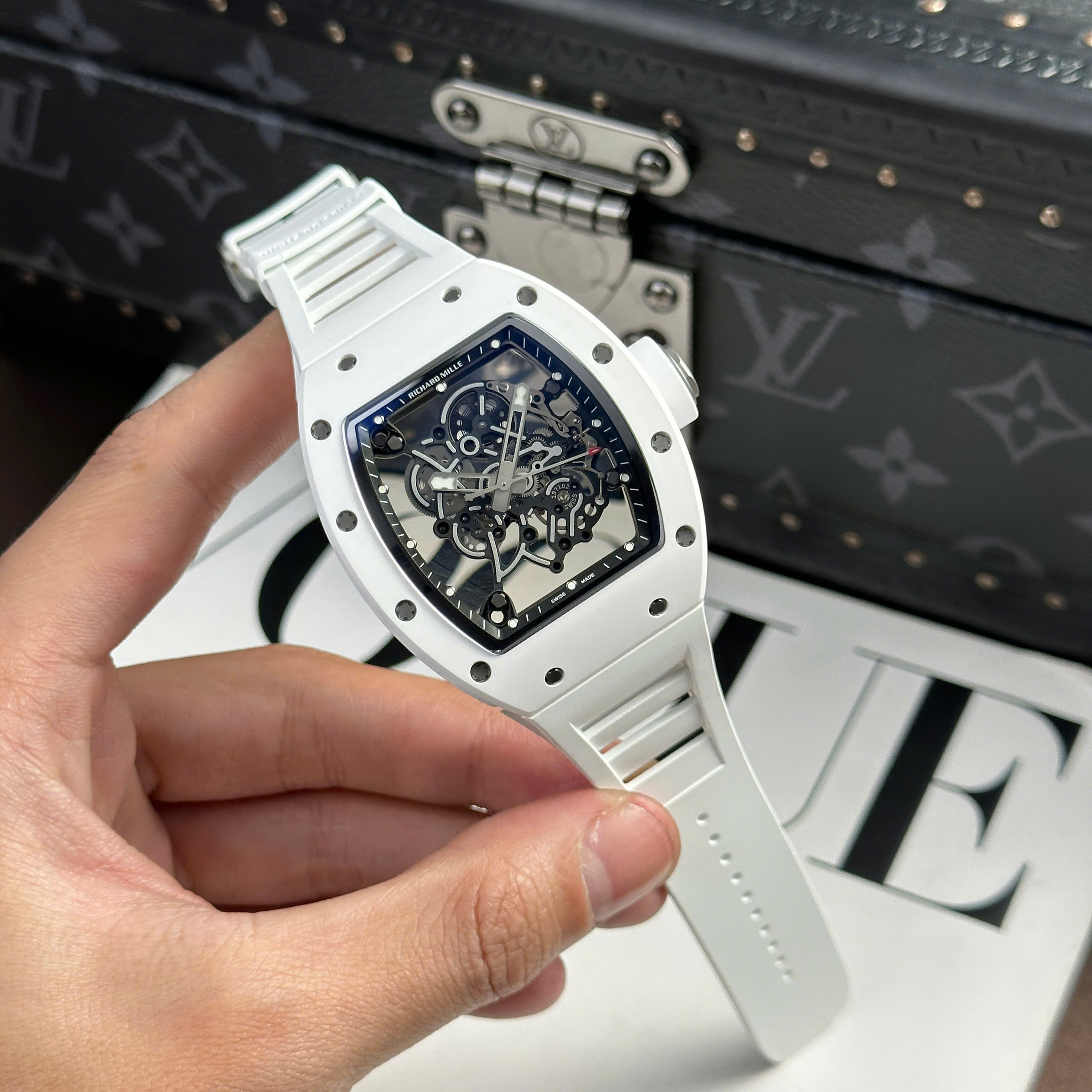 Đồng Hồ Richard Mille RM055 Vỏ Gốm Ceramic Trắng Khung Máy RMUL2 Rep 1:1 ZF Factory