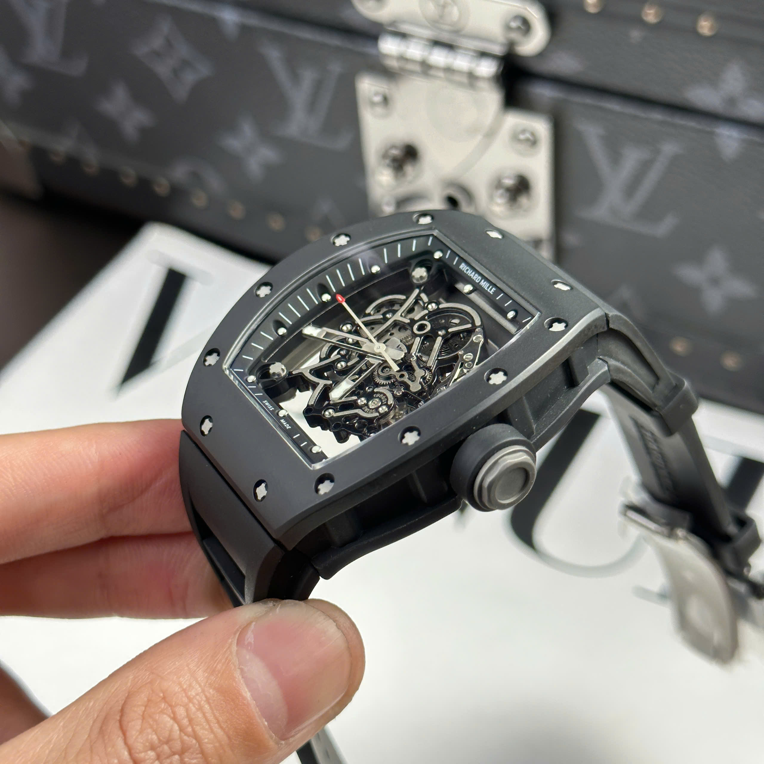 Đồng Hồ Richard Mille RM055 Bubba Watson Black Ceramic Máy Giảm Xóc RMIL2 Rep 1:1 RM factory