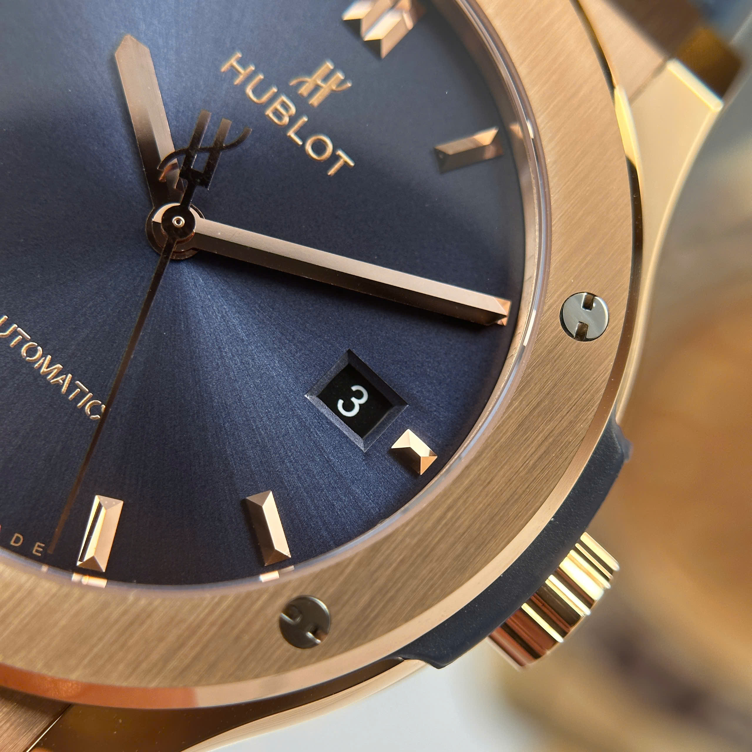 Đồng Hồ Hublot Classic Fusion 42mm Vỏ Vàng Hồng Cao Cấp JJZ Factory Rep 1:1