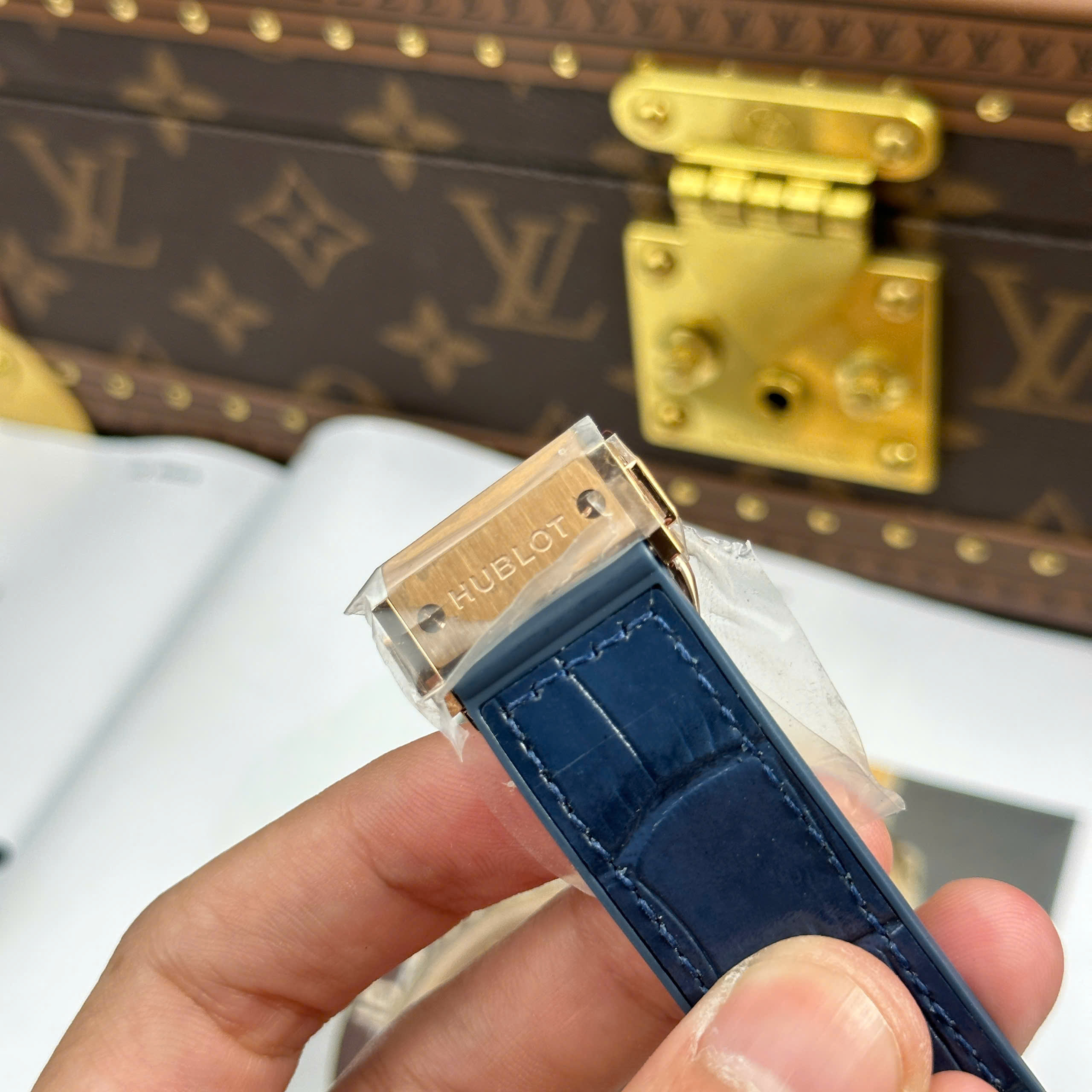 Đồng Hồ Hublot Classic Fusion 42mm Vỏ Vàng Hồng Cao Cấp JJZ Factory Rep 1:1