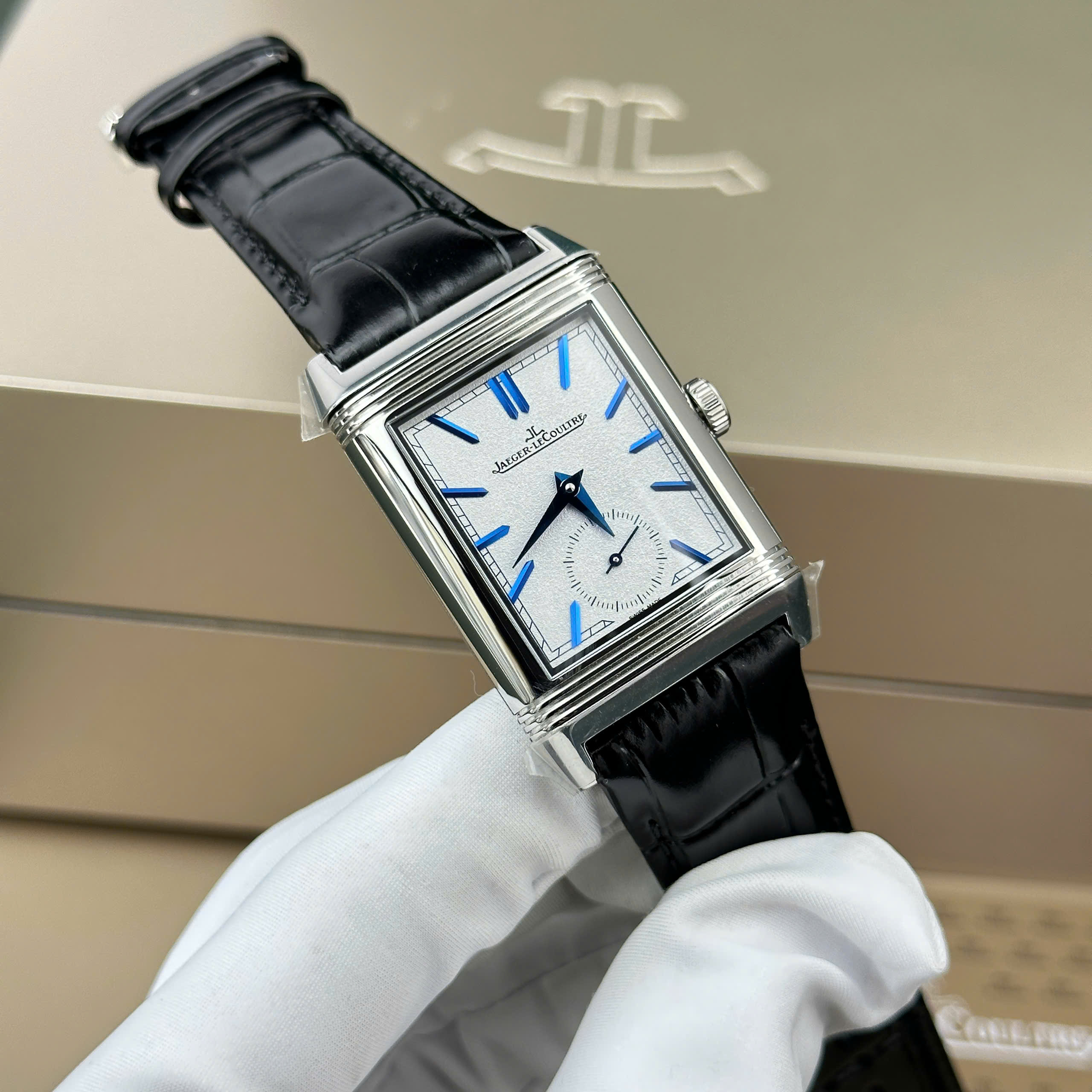 Đồng Hồ Jaeger LeCoultre Master Reverso 28.3mm x 47mm Rep 1:1 Cao Cấp 2 Mặt MG Factory