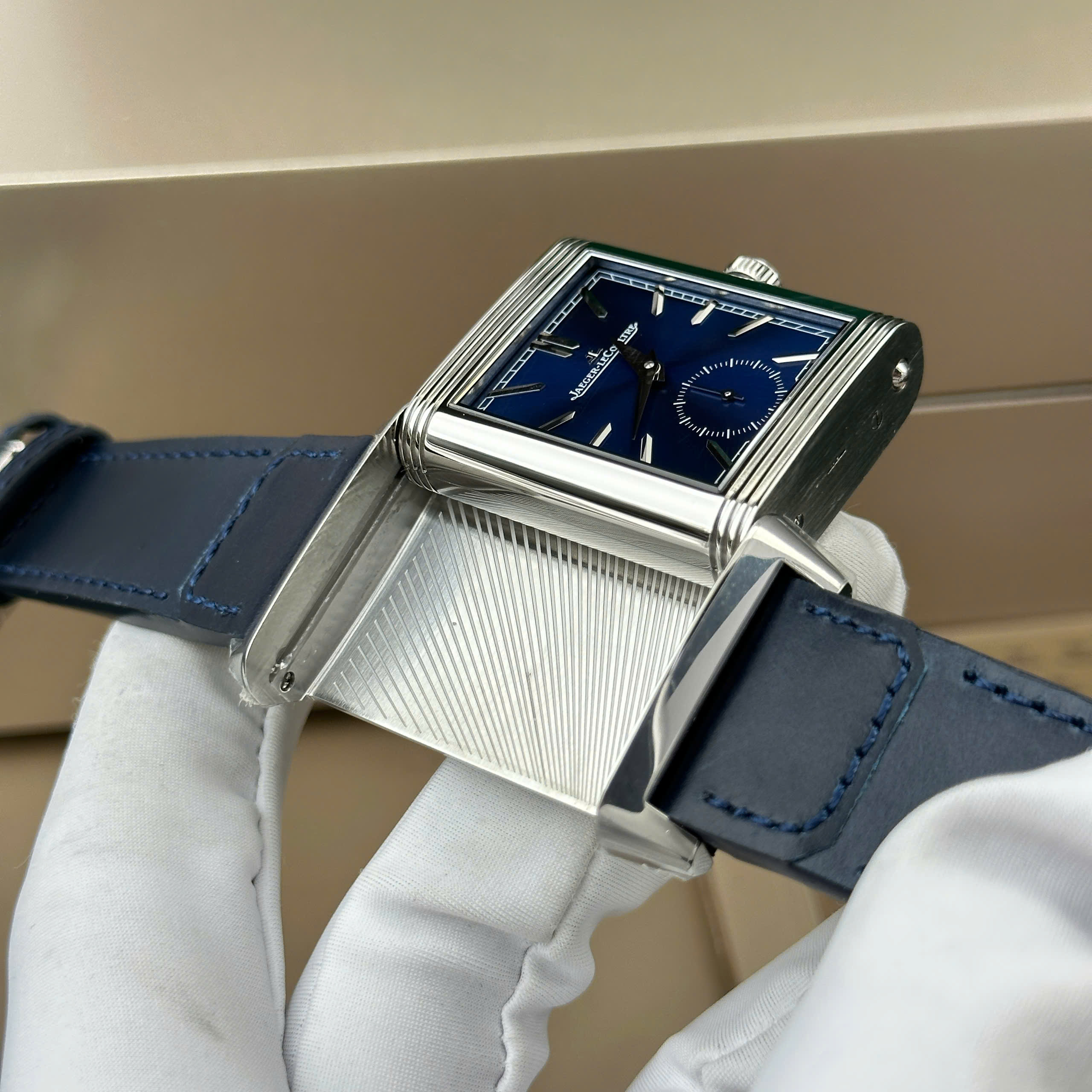 Đồng Hồ Jaeger LeCoultre Master Reverso 28.3mm x 47mm Rep 1:1 Cao Cấp 2 Mặt MG Factory