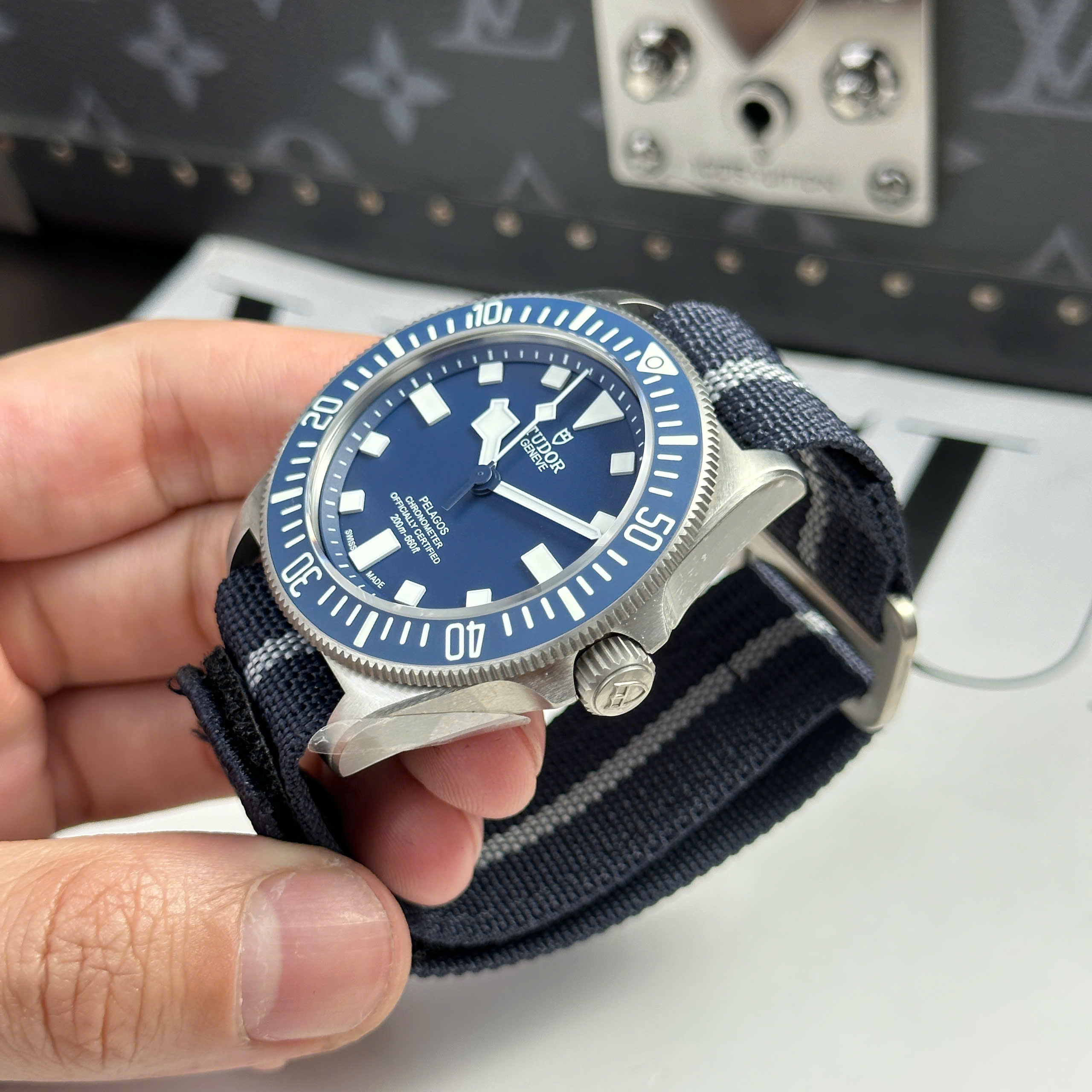 Đồng Hồ Tudor Pelagos M25707B Full Vỏ Titanium 42mm Rep 1:1 M+Factory