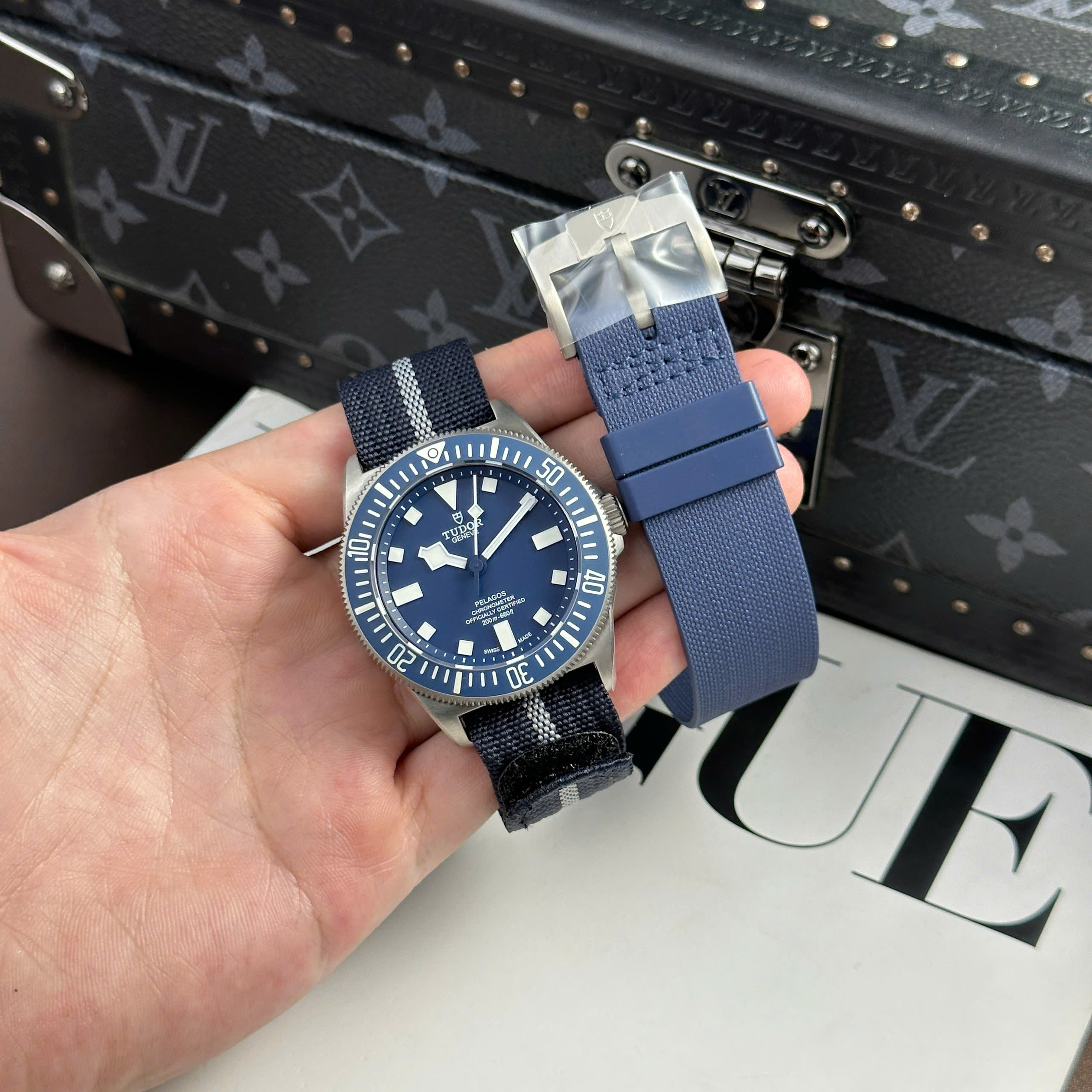 Đồng Hồ Tudor Pelagos M25707B Full Vỏ Titanium 42mm Rep 1:1 M+Factory