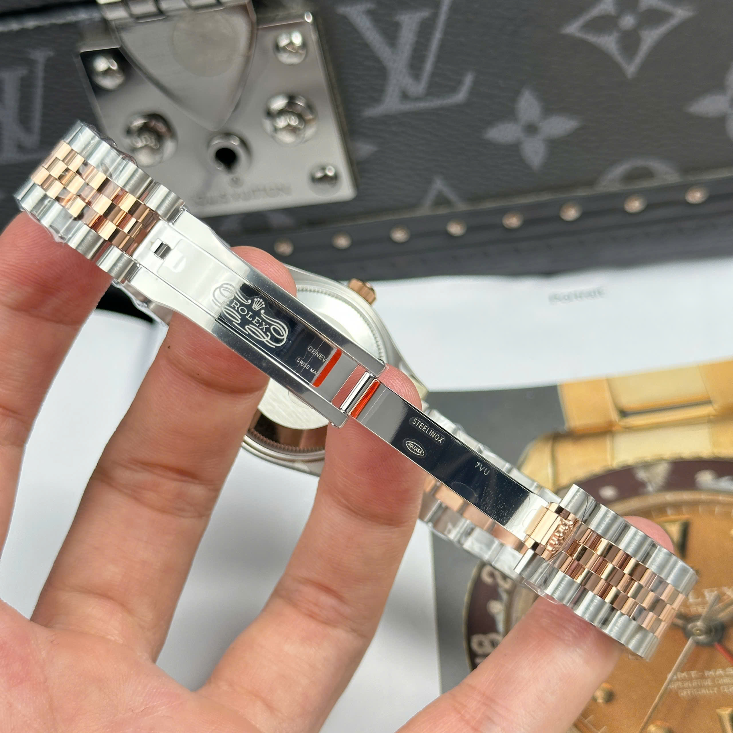 Đồng Hồ Rolex Lady Datejust 31mm Mặt Hồng Viền Đá CZ Rep 1:1 Cao Cấp THB Factory