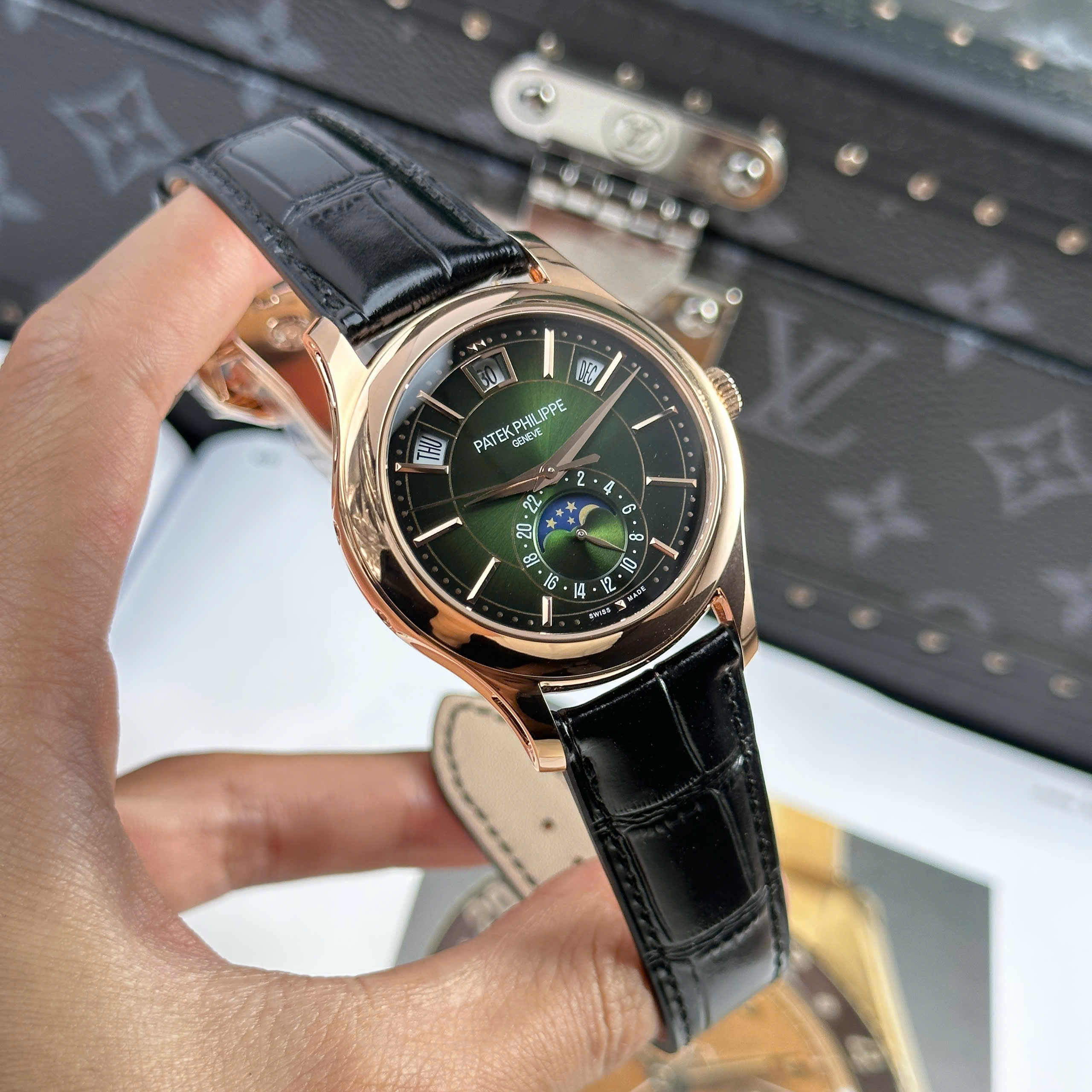 Đồng Hồ Patek Philippe Complications 5205G 40mm Rep 1:1 Cao Cấp KM Factory
