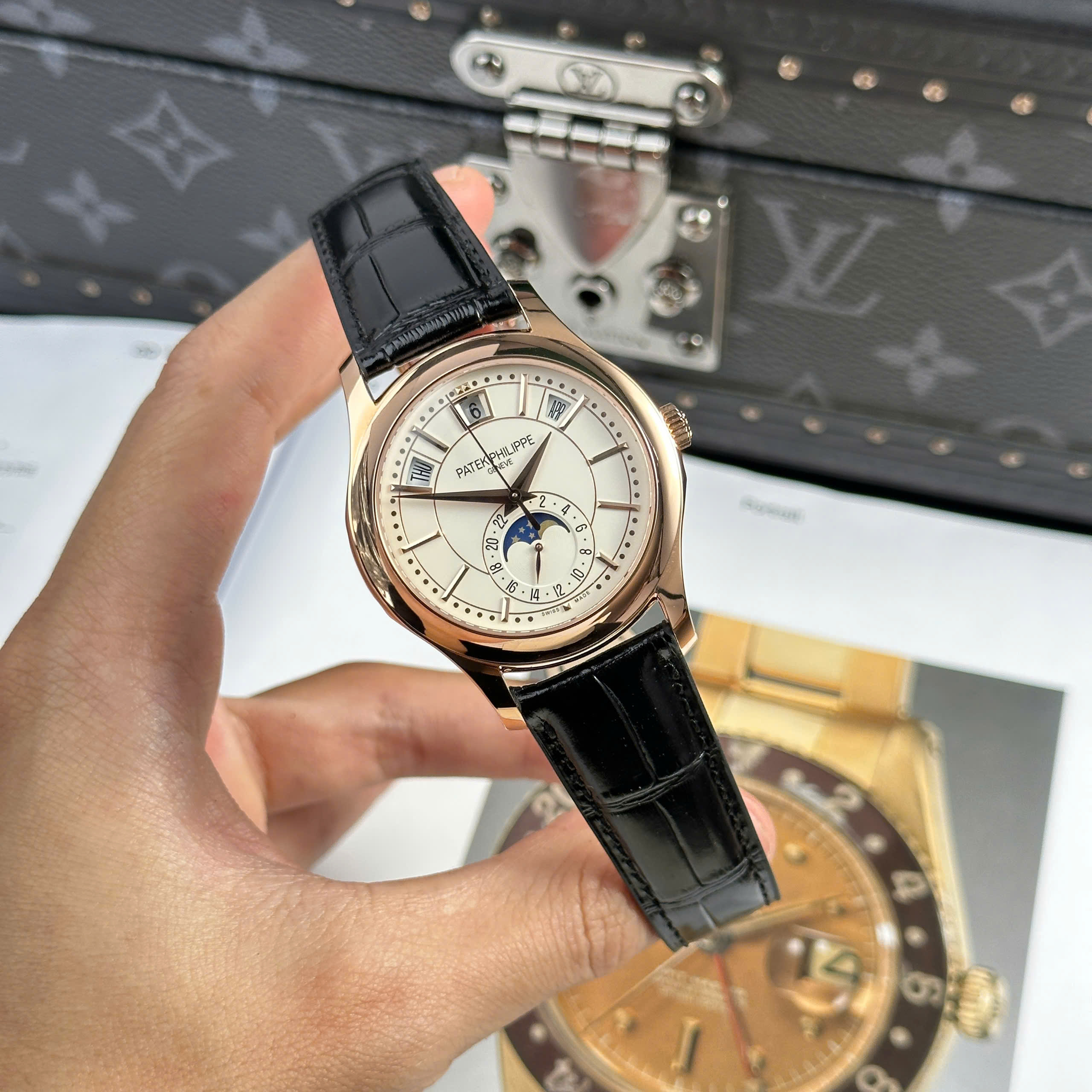 Đồng Hồ Patek Philippe Complications 5205G 40mm Rep 1:1 Cao Cấp KM Factory