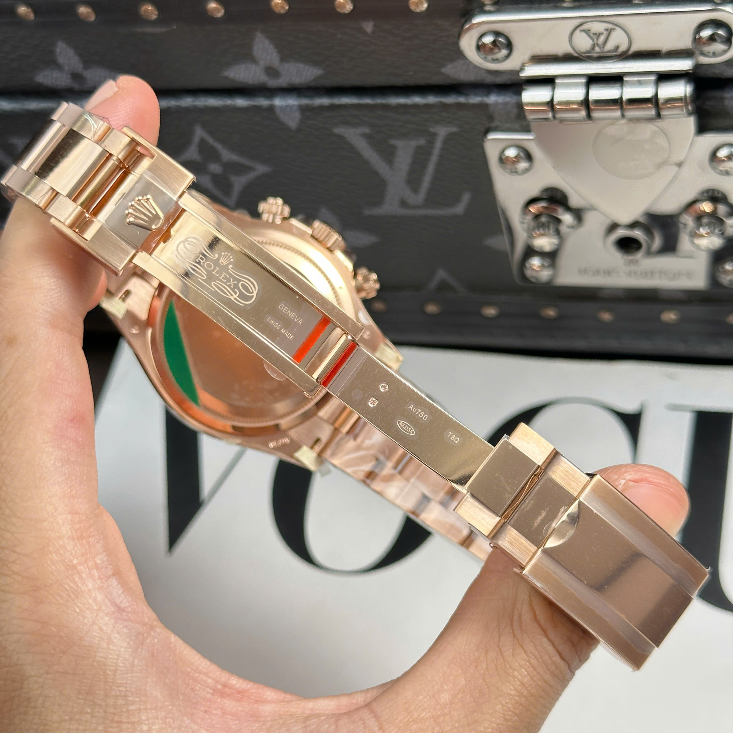 Đồng Hồ Rolex Cosmograph Daytona 126508 40mm Mặt Số Chocolate Replica 1:1 THB Factory