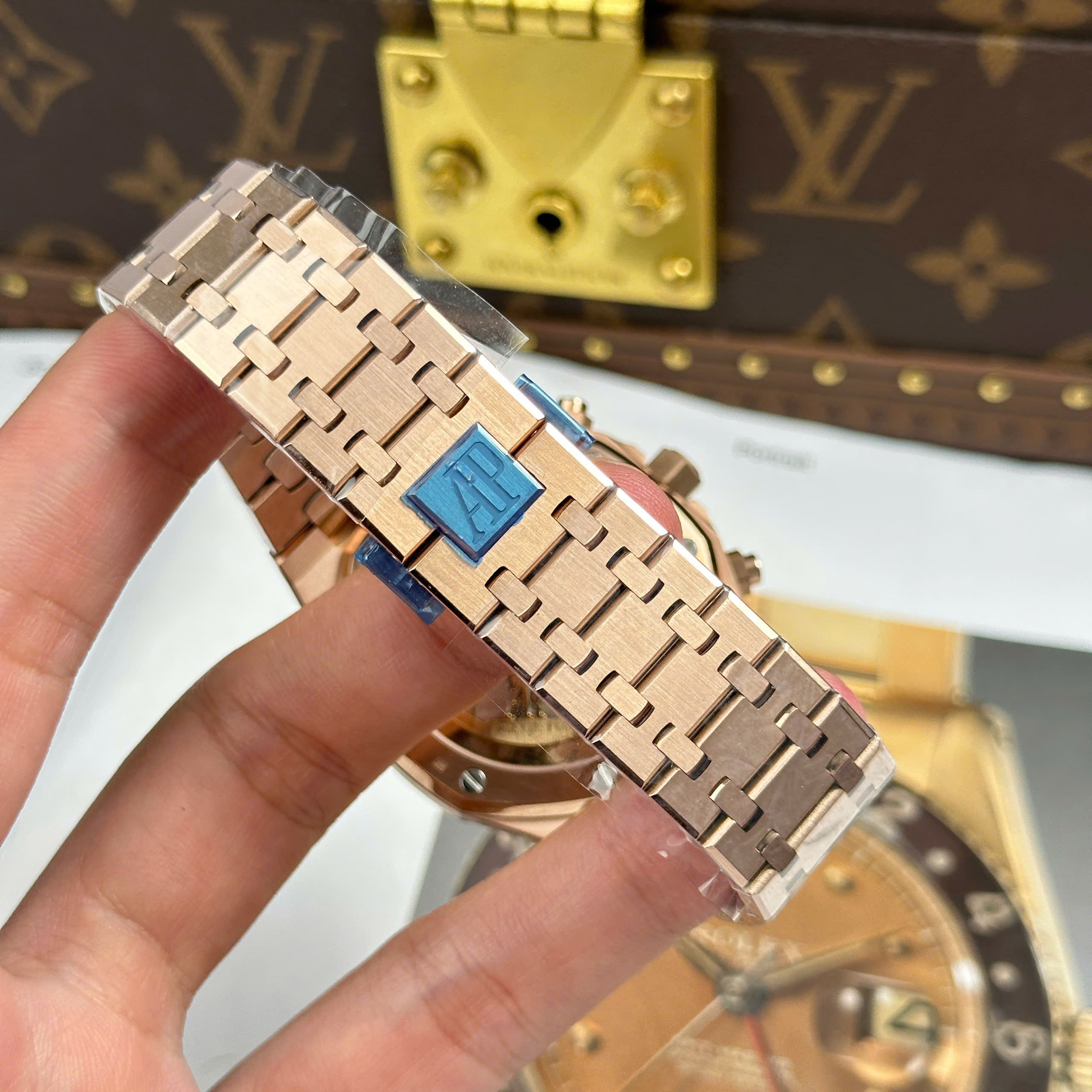 Đồng Hồ Audemars Piguet Royal Oak Chronograph 26240 41mm Độ Dày 12.4mm Mặt Số Trắng Replica 1:1 APS Factory