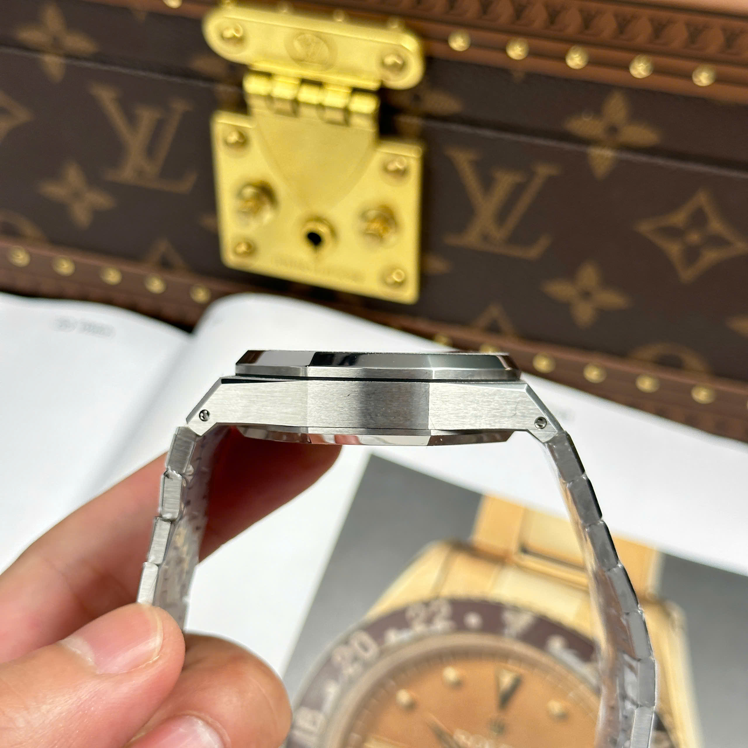Đồng Hồ Audemars Piguet Royal Oak 26239BC Full Frosted Gold 41mm Độ Dày 12.4mm Replica 1:1 APS Factory