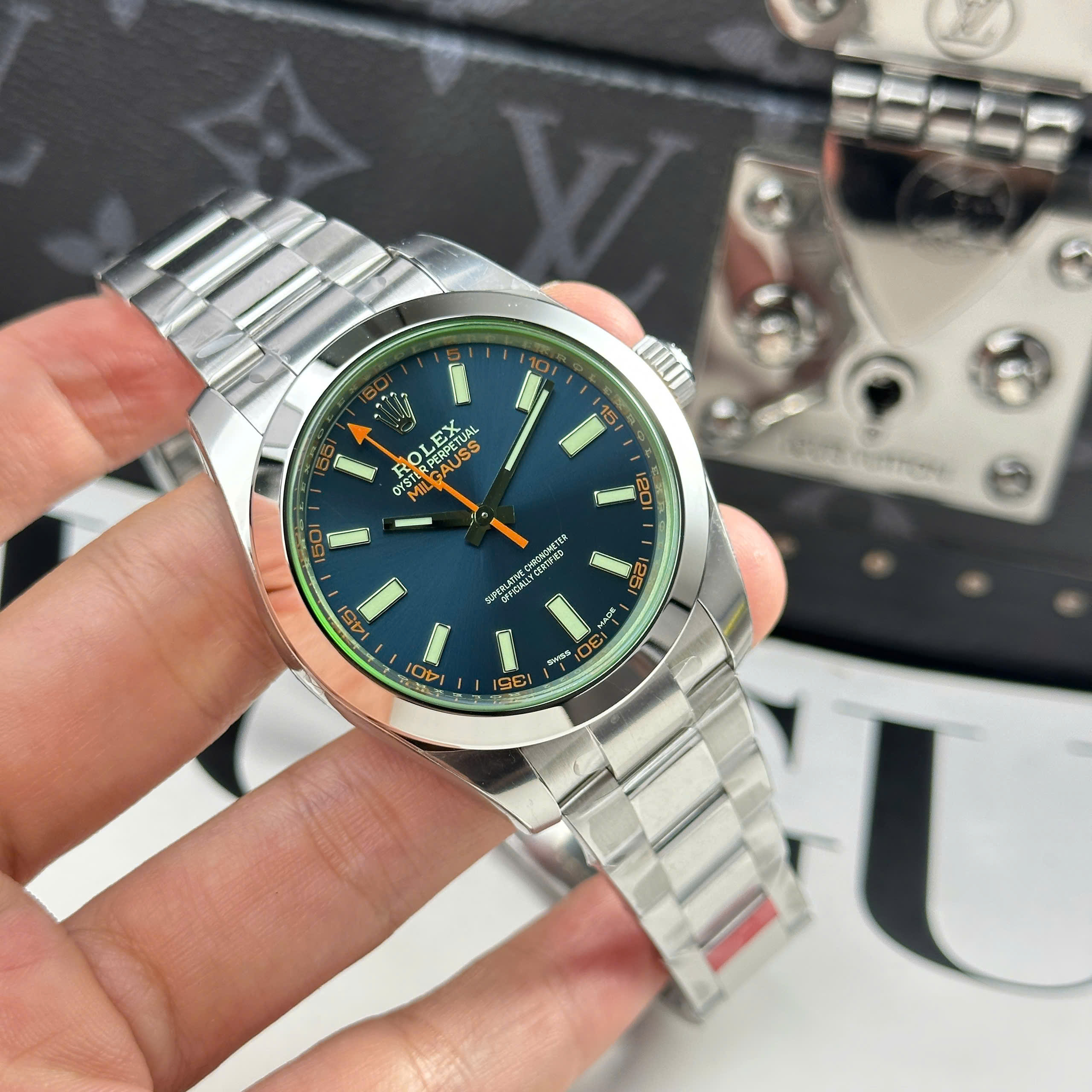 Đồng Hồ Rolex Milgauss 116400GVBL 40mm Rep 1:1 Cao Cấp VS Factory