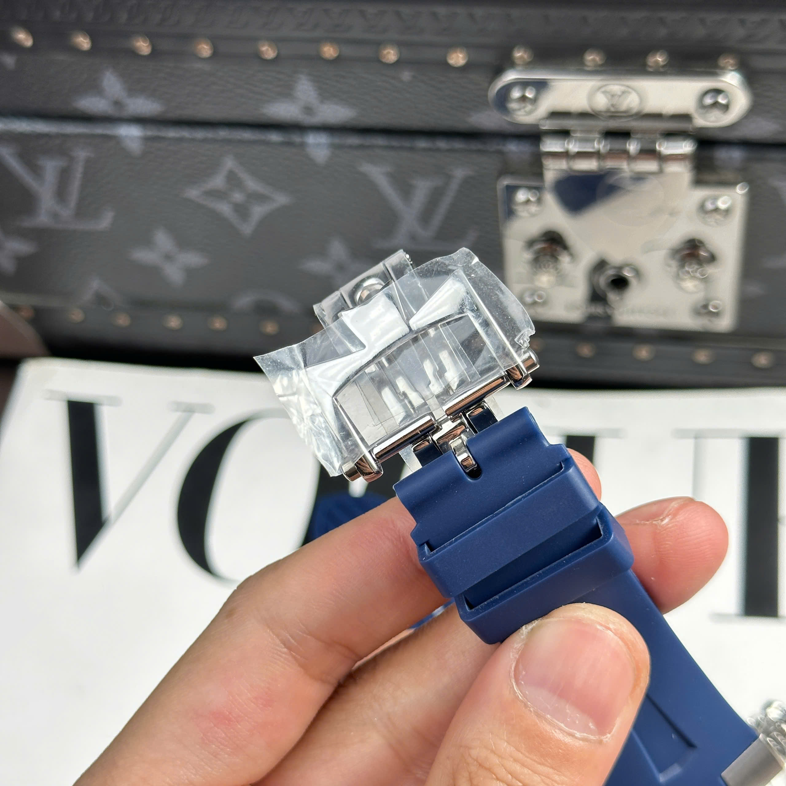 Đồng Hồ Vacheron Constantin Overseas Dual Time 47450 Mặt Xanh Blue Replica 1:1 42mm 9F Factory