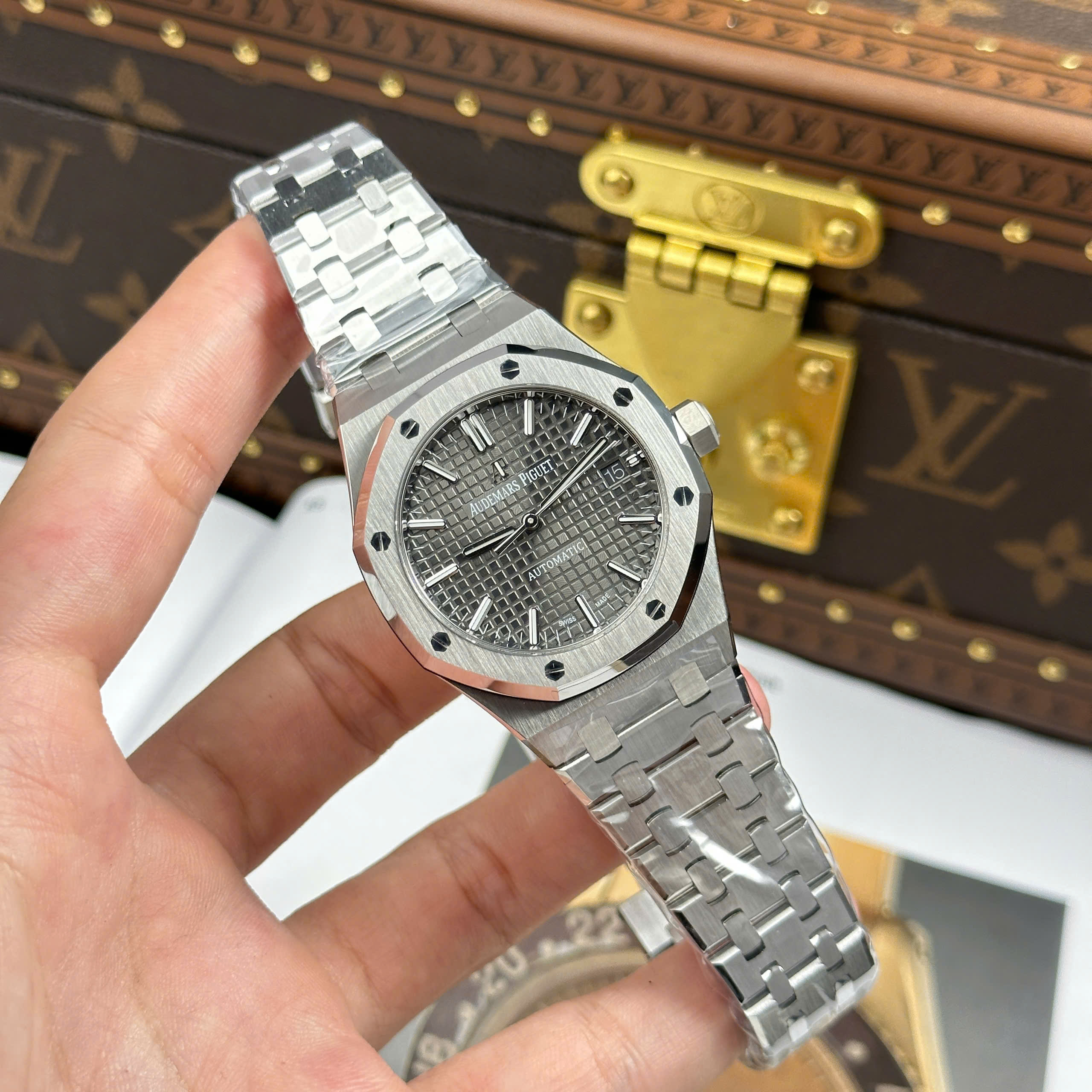 Đồng Hồ Audemars Piaguet Oak 15450ST 37mm Mặt Số Xám Replica 1:1 APS Factory