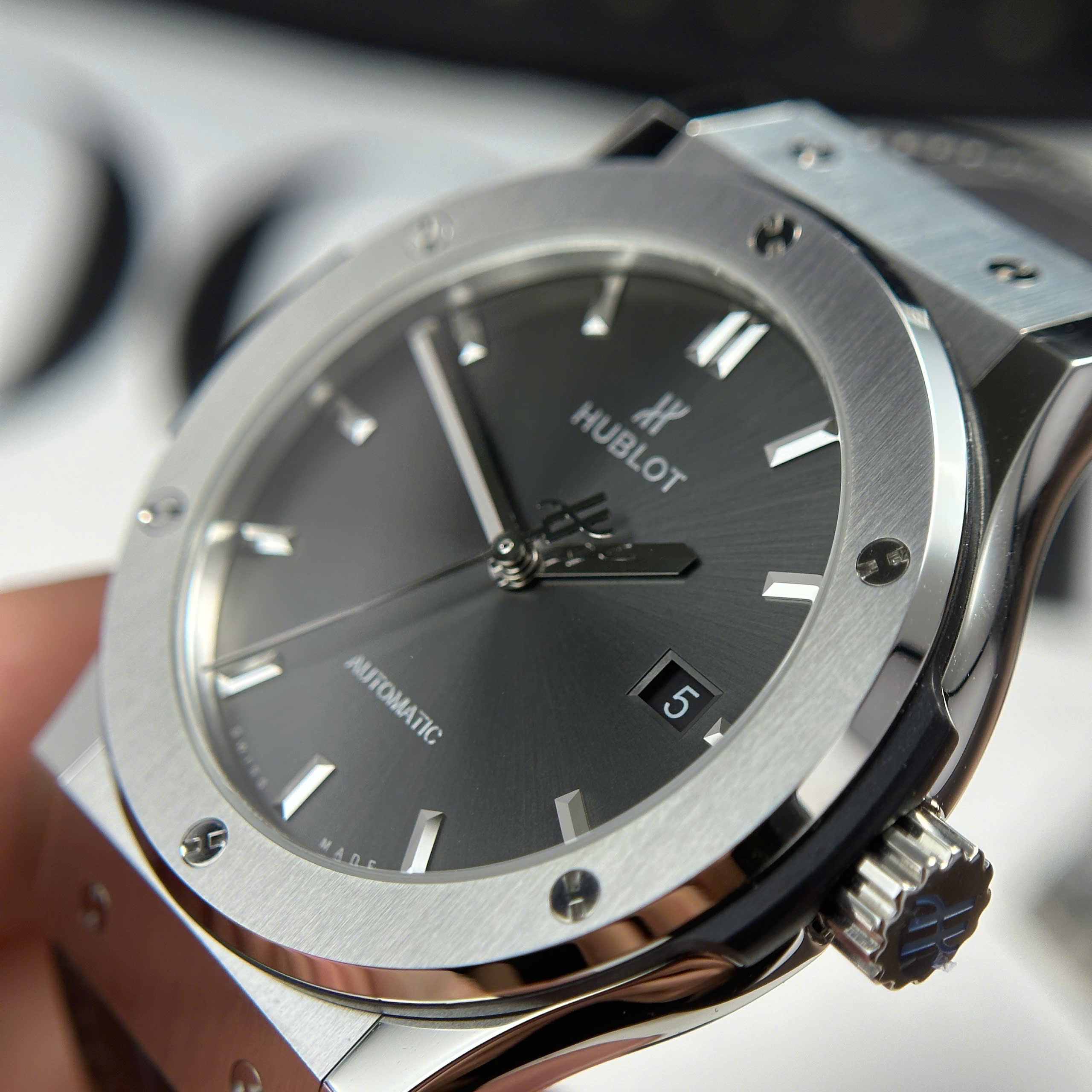 Đồng Hồ Hublot Classic Fusion 42mm Mặt Số Xám Replica 1:1 JJF Factory