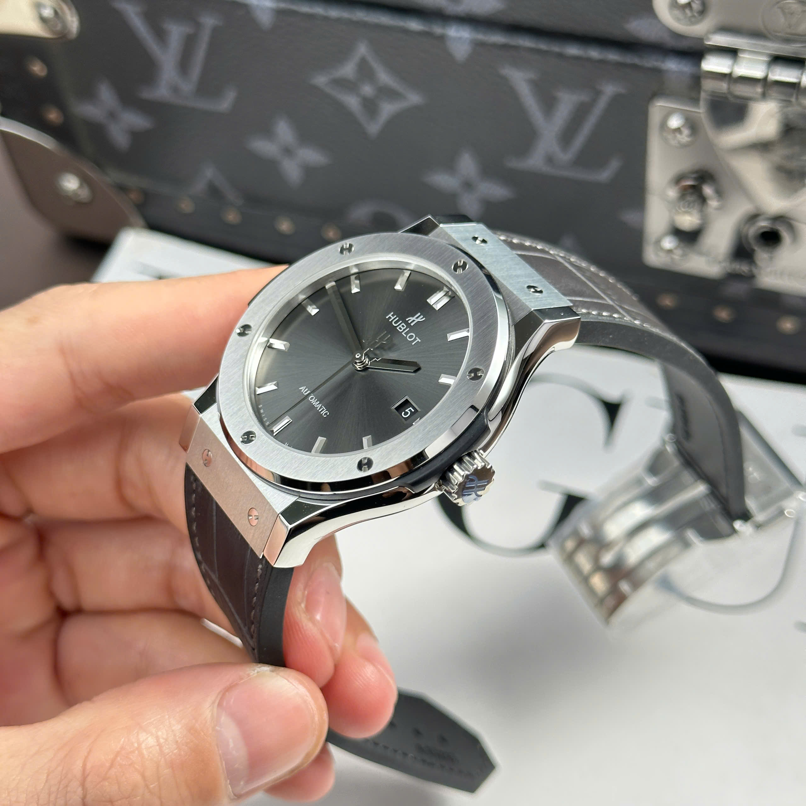 Đồng Hồ Hublot Classic Fusion 42mm Mặt Số Xám Replica 1:1 JJF Factory