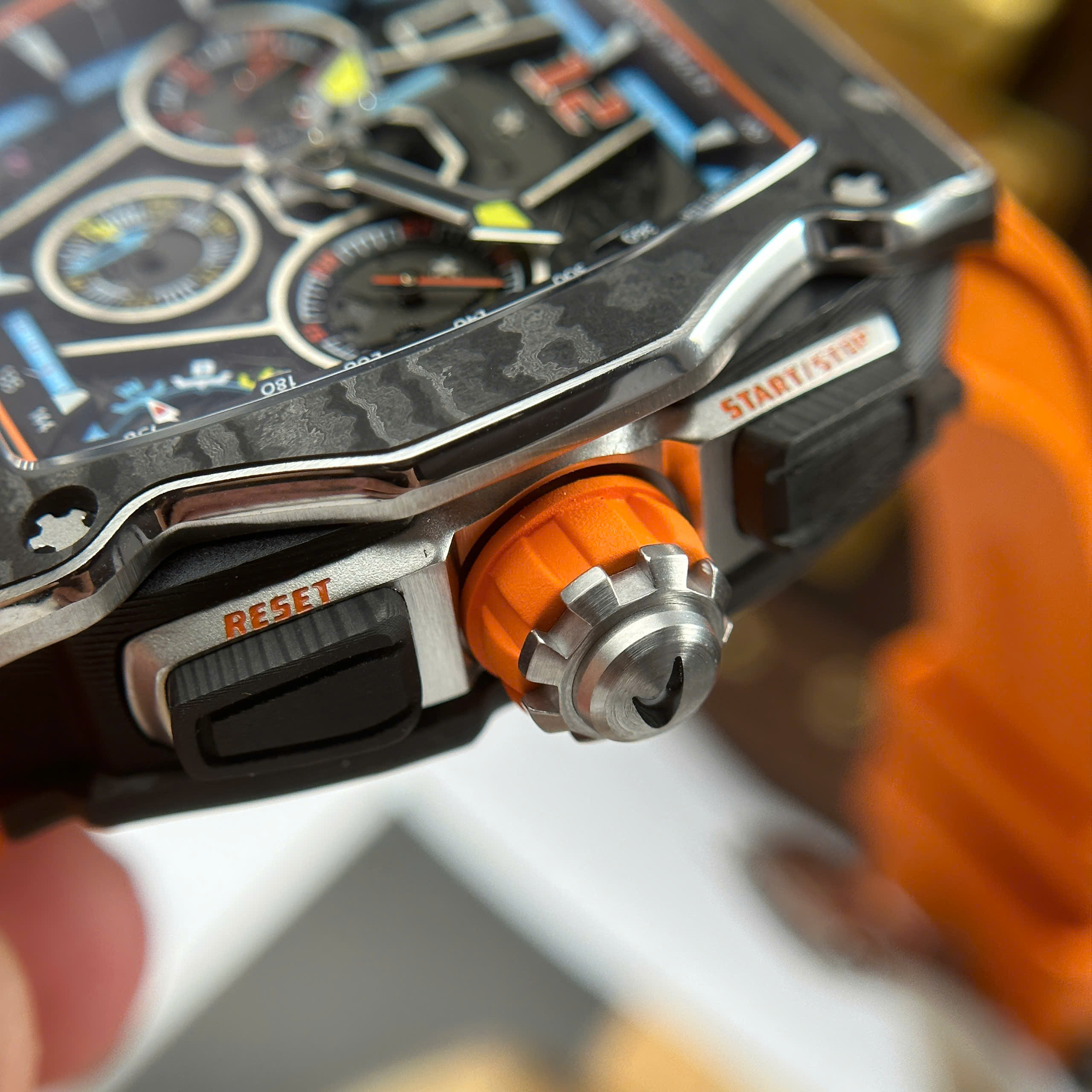 Đồng Hồ Richard Mille RM65-01 Mclaren Chronograph Vỏ Carbon Replica 1:1 44.5mm x 49.9mm