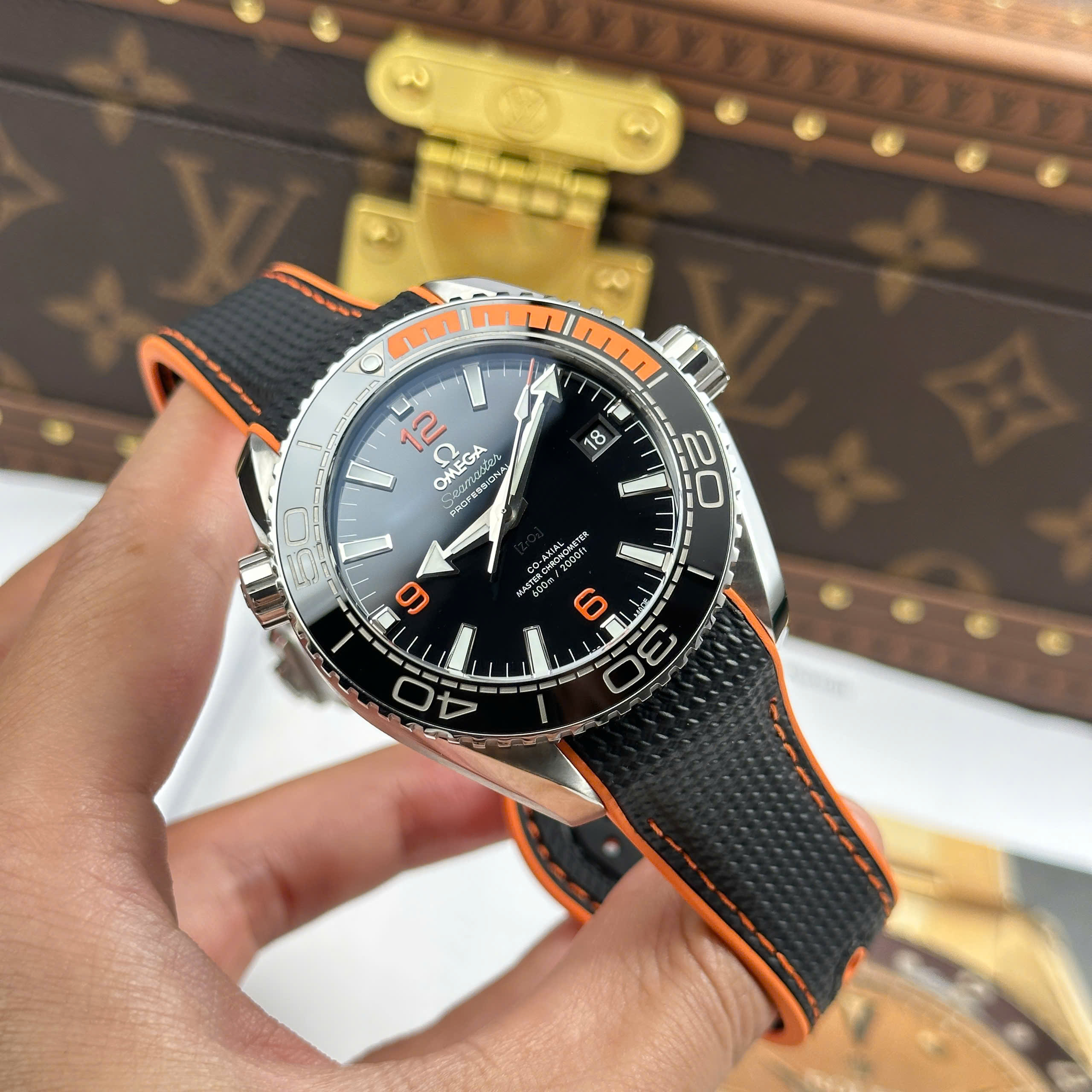 Đồng Hồ Omega Seamaster Planet Ocean 43mm Replica 1:1 VS Factory
