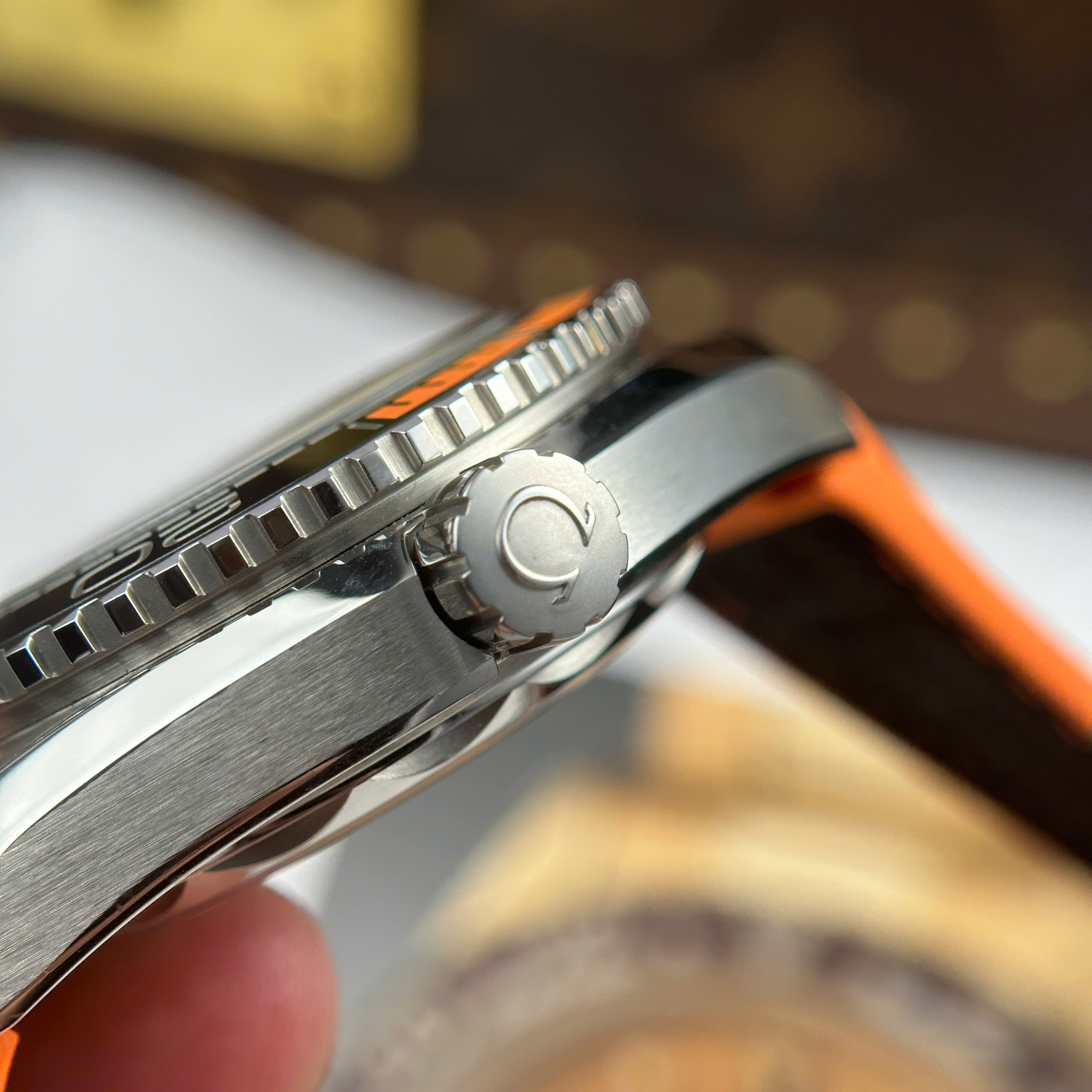 Đồng Hồ Omega Seamaster Planet Ocean 43mm Replica 1:1 VS Factory