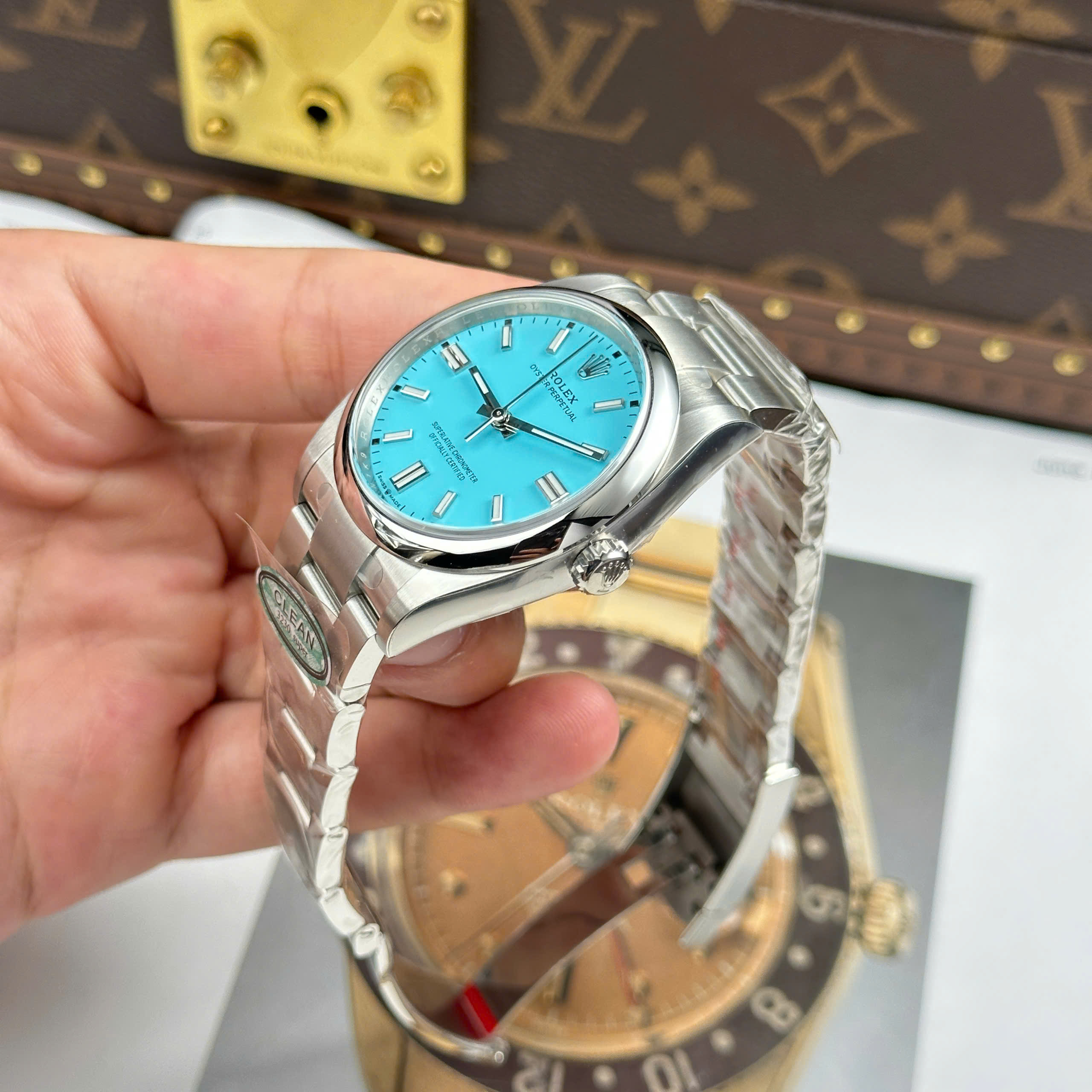 Đồng Hồ Rolex Oyster Perpetual 36mm 126000 Mặt Số Xanh Ngọc Lam Replica 1:1 Clean Factory