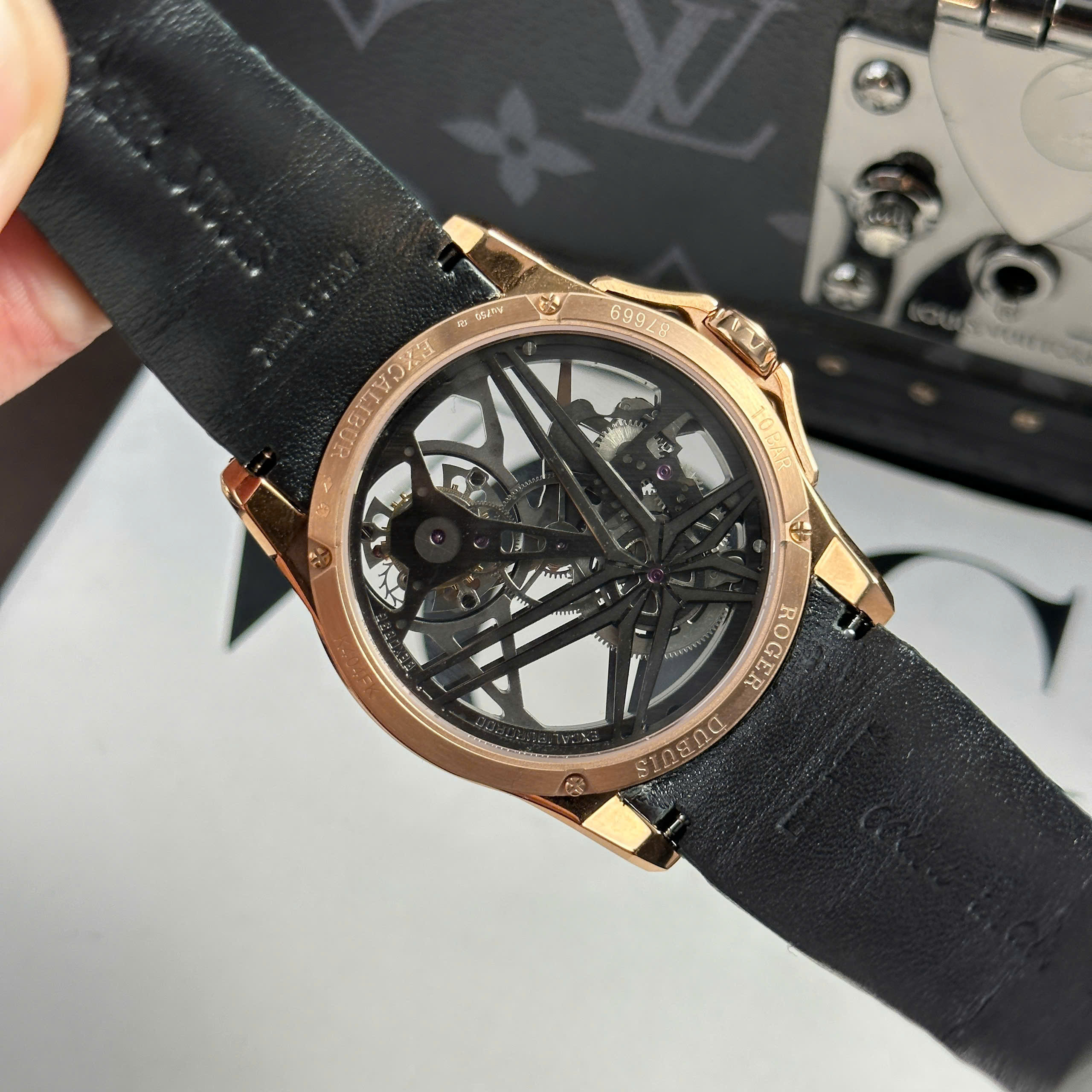Đồng Hồ Roger Dubuis Excalibur Monotourbillon Vàng Hồng Dây Da 42mm BBR Factory