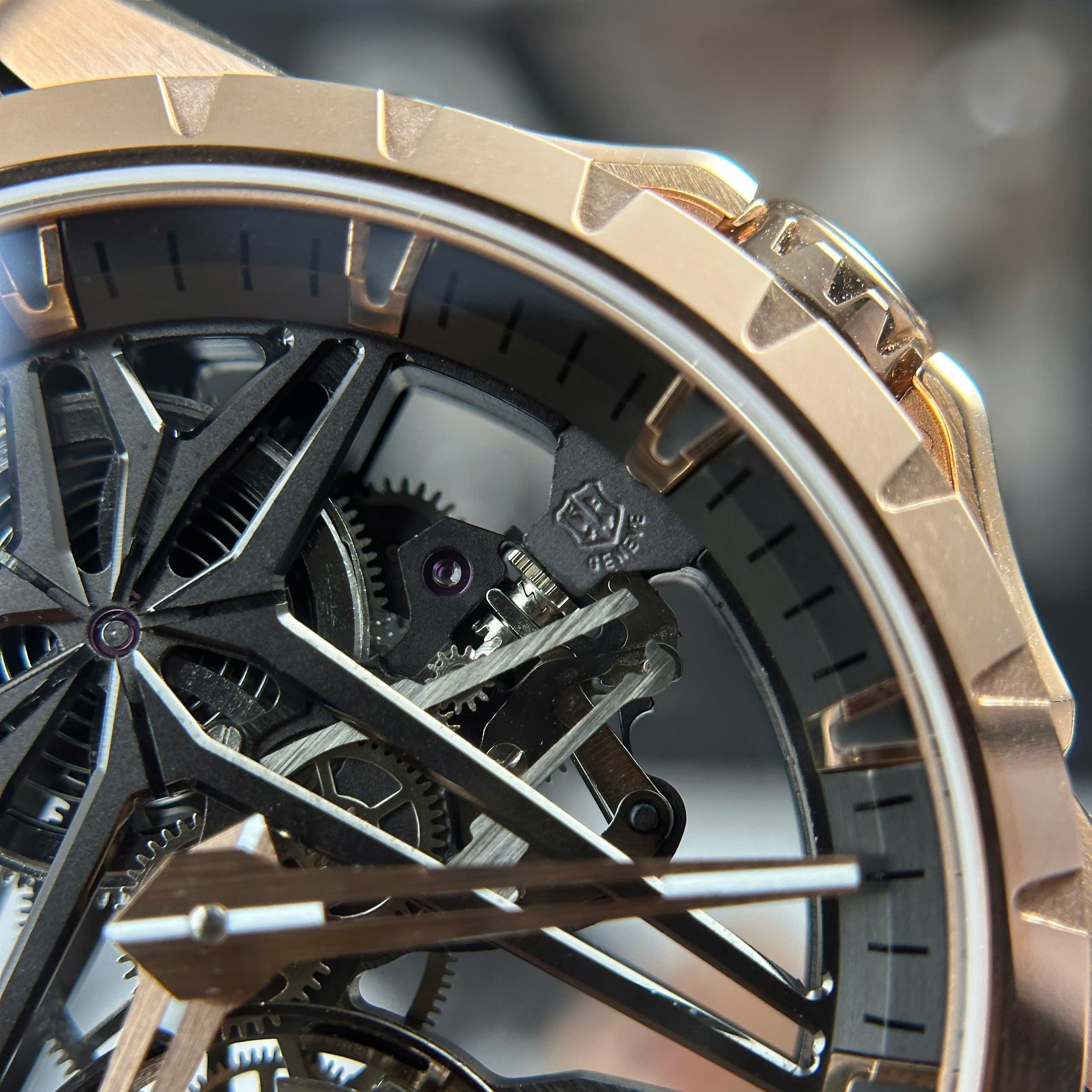 Đồng Hồ Roger Dubuis Excalibur Monotourbillon Vàng Hồng Dây Da 42mm BBR Factory