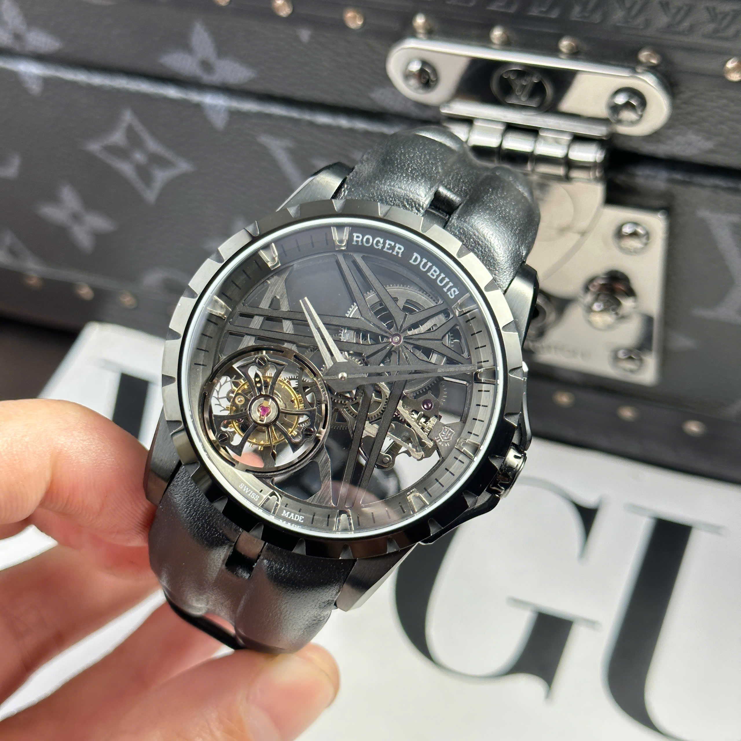 Đồng Hồ Roger Dubuis Excalibur Monotourbillon Ceramic Dây Da 42mm BBR Factory