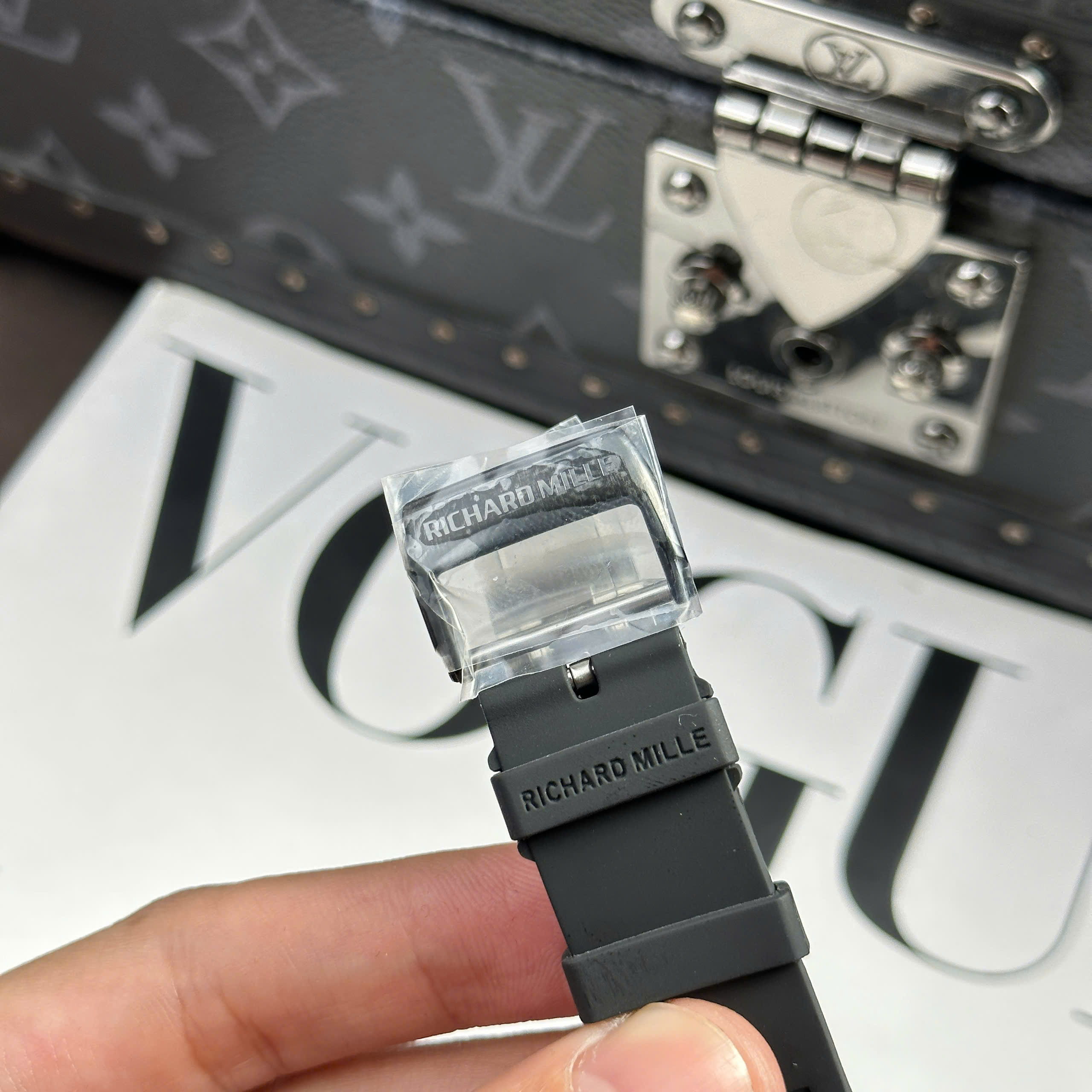 Đồng Hồ Richard Mille RM 055 Carbon Replica 1:1 BBR Factory