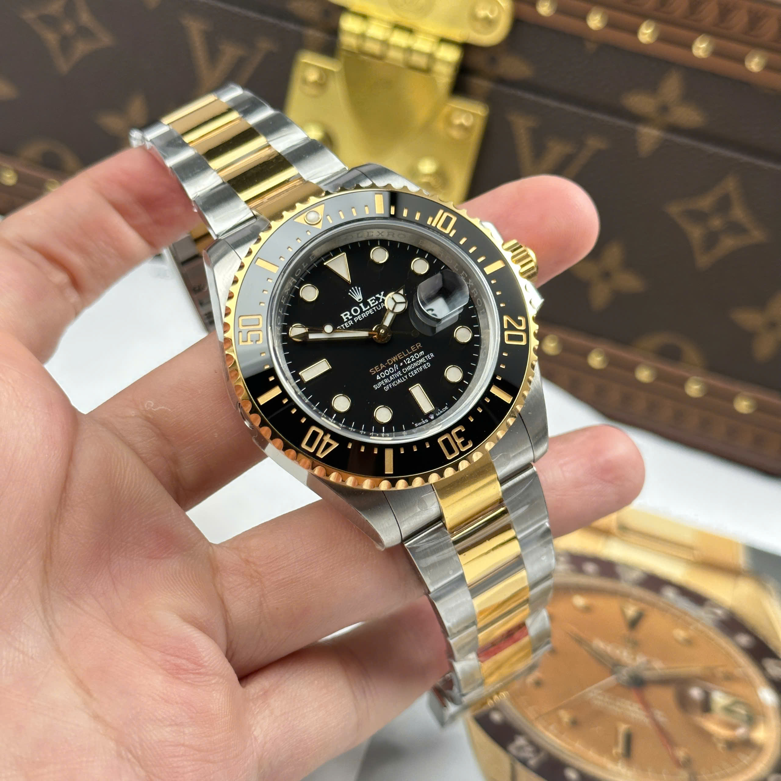 Đồng Hồ Rolex Sea - Dweller 43mm M126603 - 0001 Mặt Số Đen Replica 1:1 VS Factory