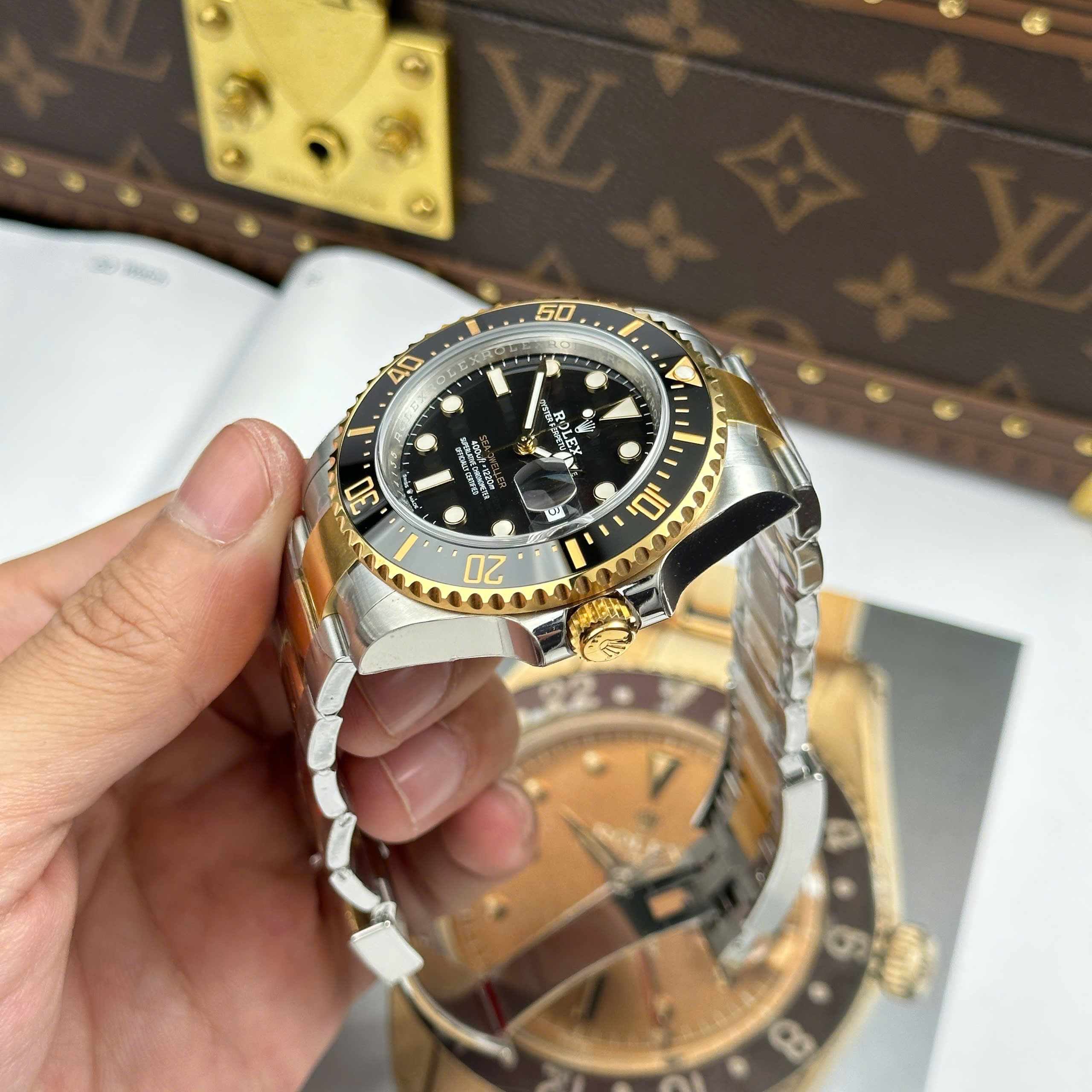 Đồng Hồ Rolex Sea - Dweller 43mm M126603 - 0001 Mặt Số Đen Replica 1:1 VS Factory
