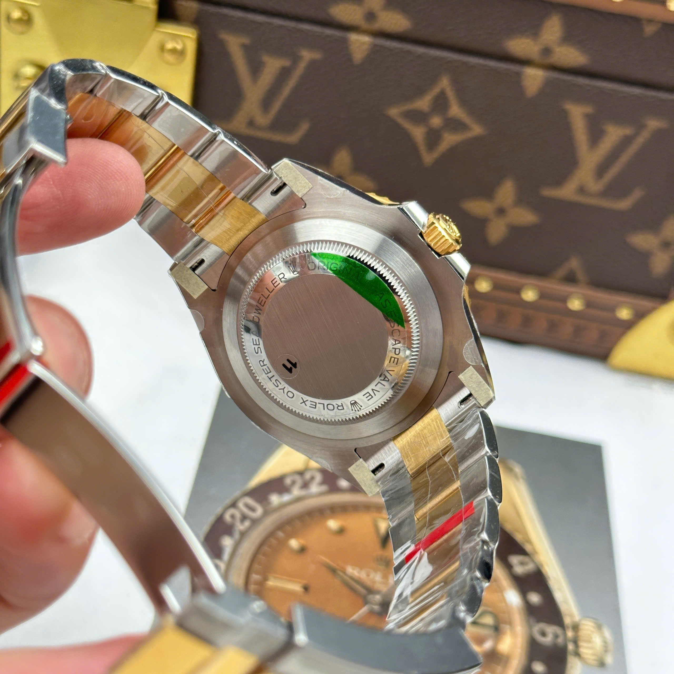 Đồng Hồ Rolex Sea - Dweller 43mm M126603 - 0001 Mặt Số Đen Replica 1:1 VS Factory