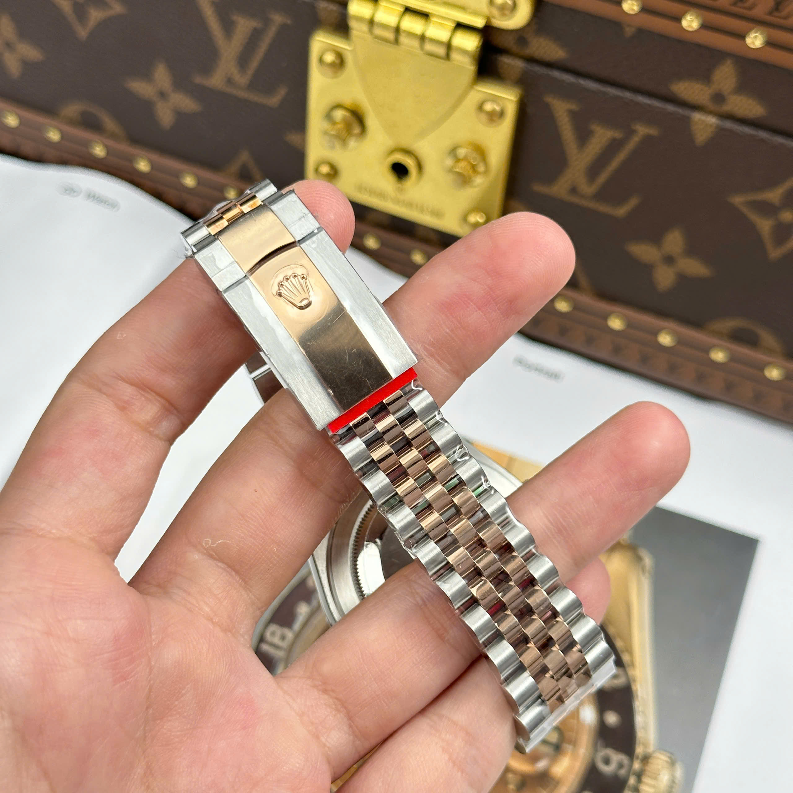 Đồng Hồ Rolex Datejust 41mm 126331 Mặt Số Nâu Chocolate 3235 Replica 1:1 VS Factory