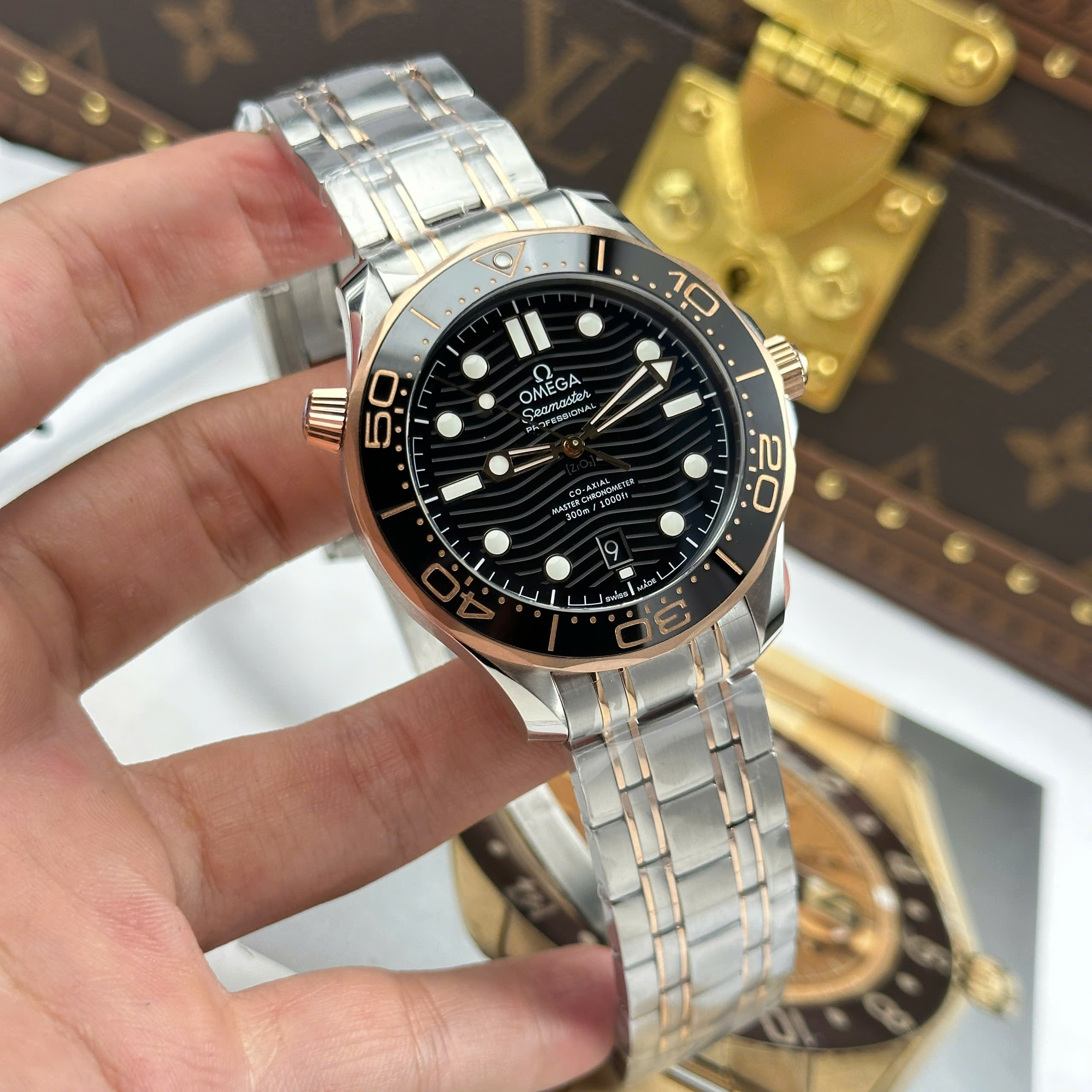Đồng Hồ Omega Seamaster Diver 300 Mặt Số Đen 42mm Replica 1:1 VS Factory
