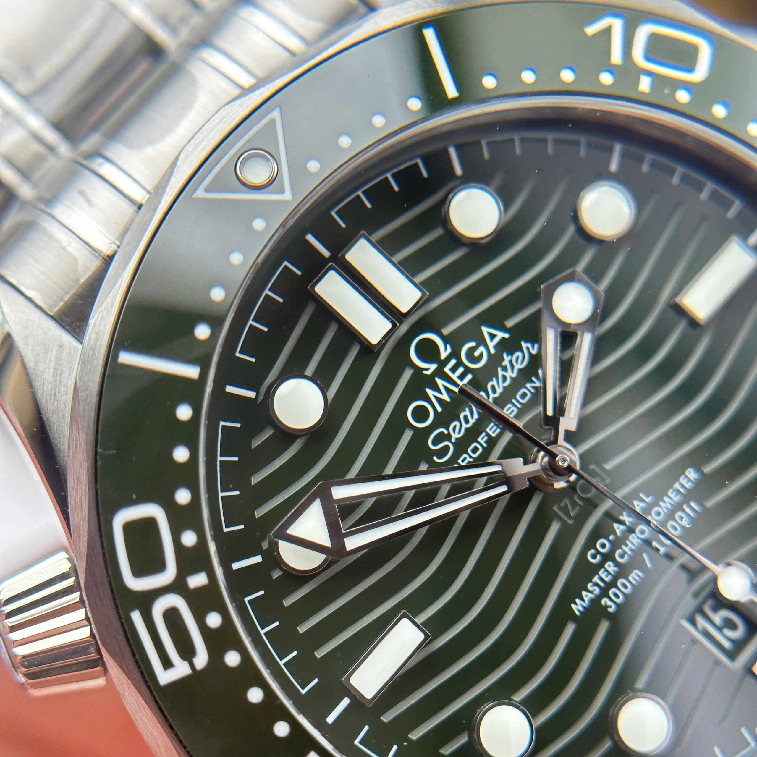 Đồng Hồ Omega Seamaster Diver 300 Mặt Xanh Lá 42mm Replica 1:1 VS Factory