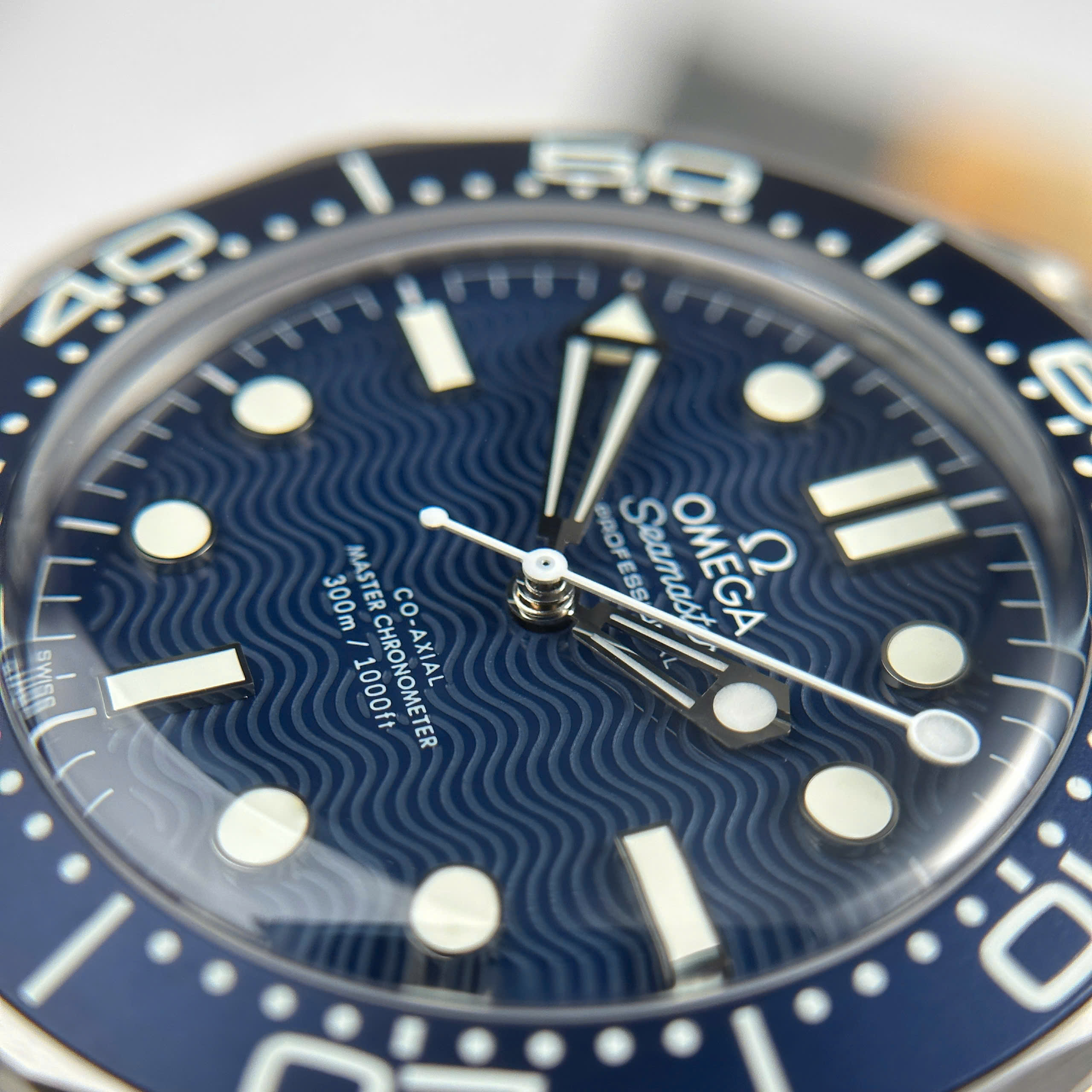Đồng Hồ Omega Seamaster Diver 300 James Bond 60th Anniversary Mặt Xanh Dương 42mm VS Factory