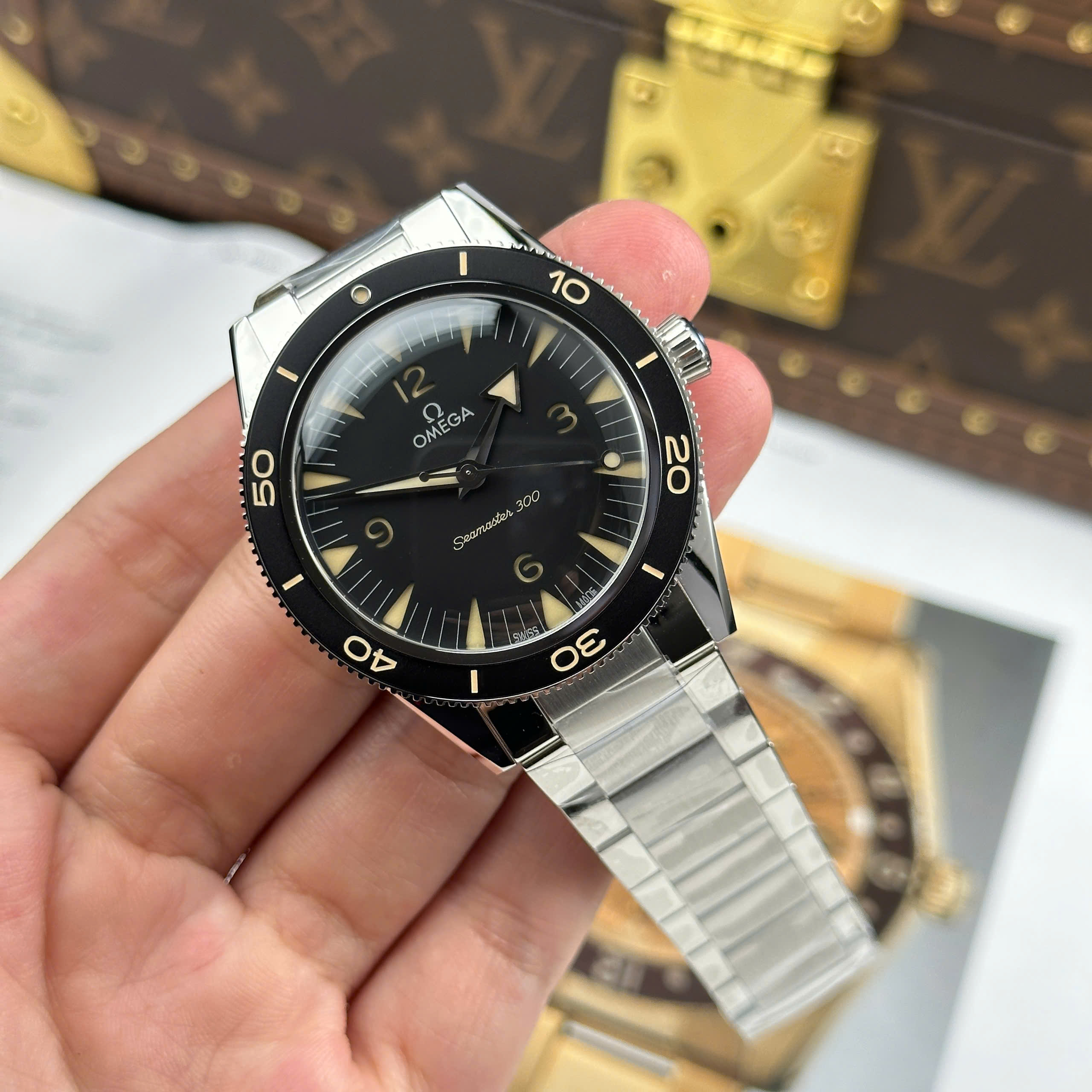 Đồng Hồ Omega Seamaster 300 Heritage Mặt Đen Dây Thép Replica 1:1 41mm VS Factory