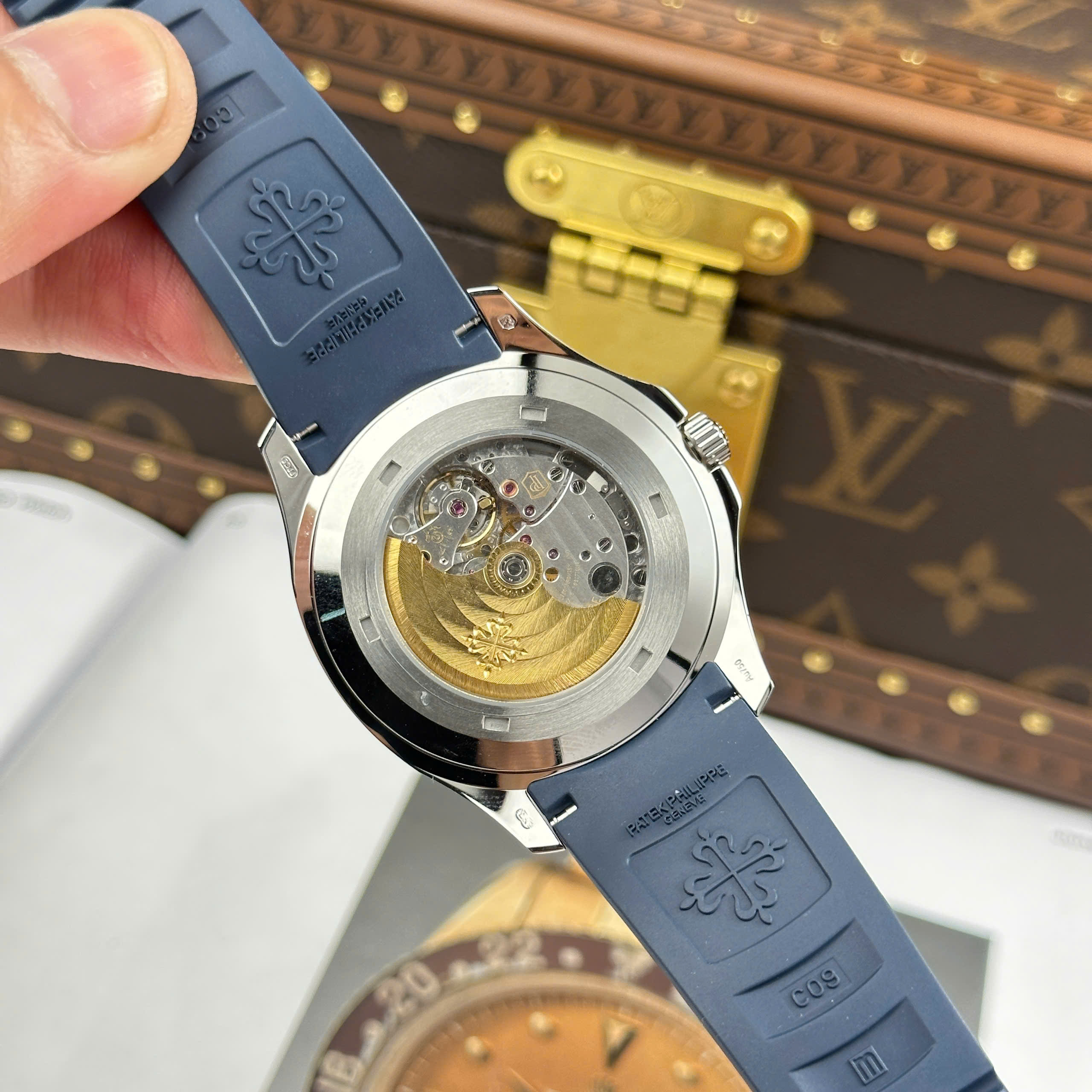 Đồng Hồ Patek Philippe Aquanaut 5168-001 42,2mm Replica 1:1 3K Factory