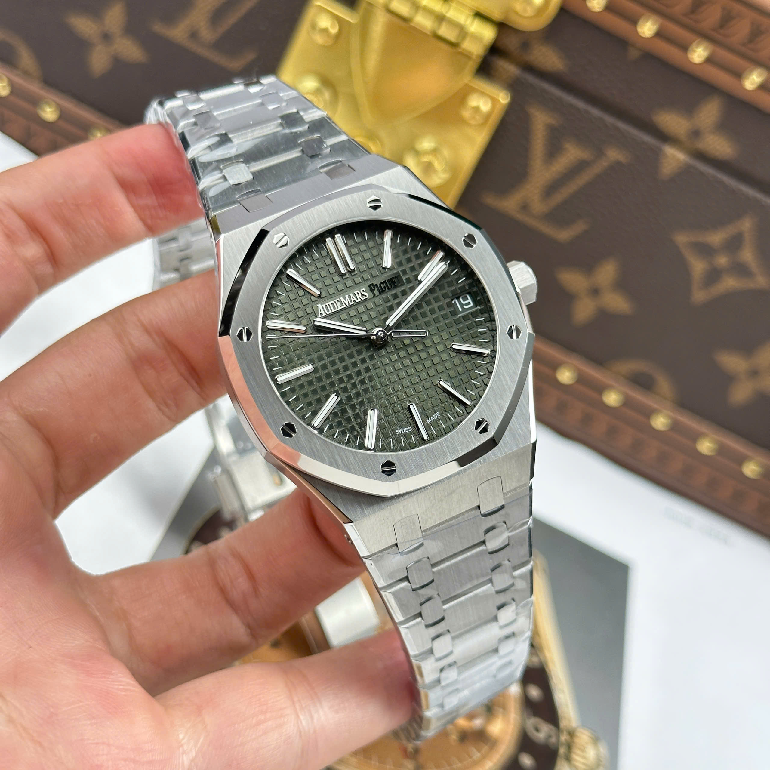 Đồng Hồ Audemars Piguet Royal Oak 41mm Mặt Số Xanh Lá 15510 Replica 1:1 APS Factory