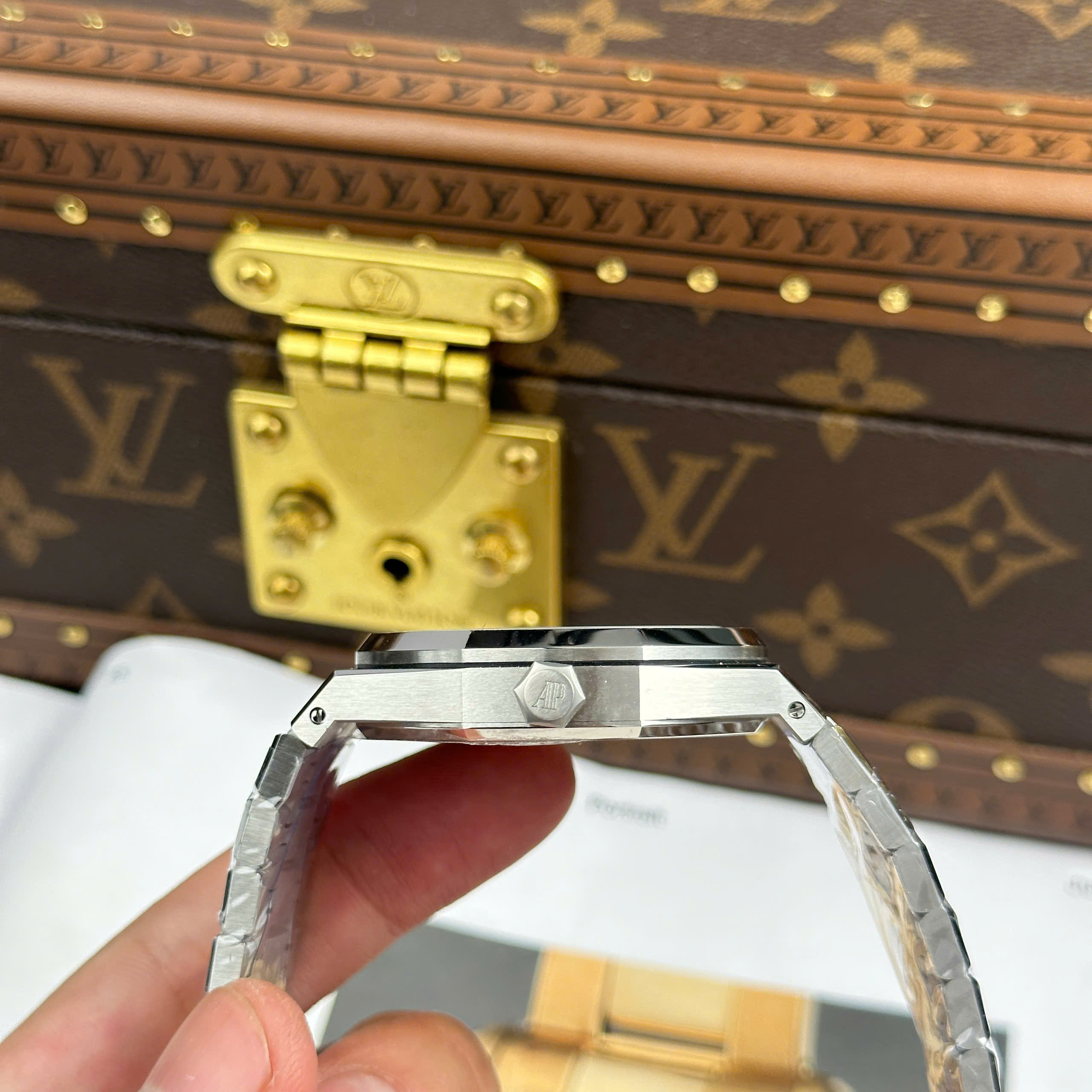 Đồng Hồ Audemars Piguet Royal Oak 41mm Mặt Số Xanh Lá 15510 Replica 1:1 APS Factory