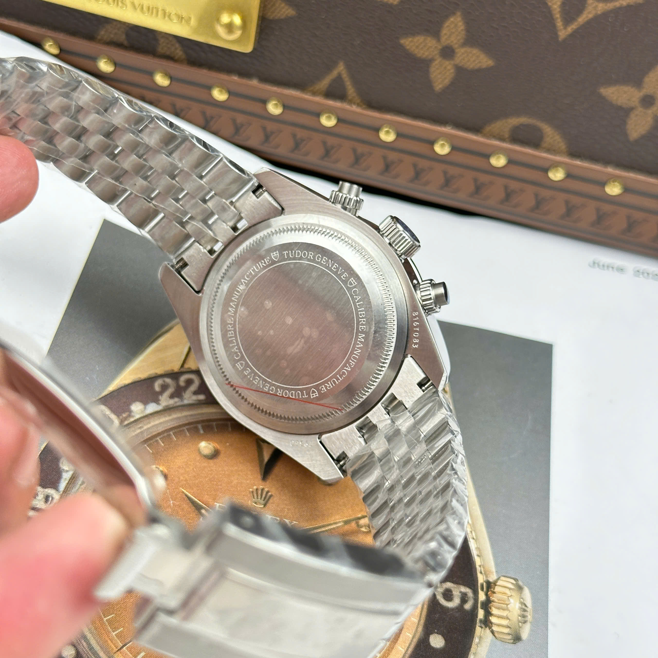 Đồng Hồ Turdo Black Bay Chronograph Replica 1:1 Mặt Xanh Blue TW Factory