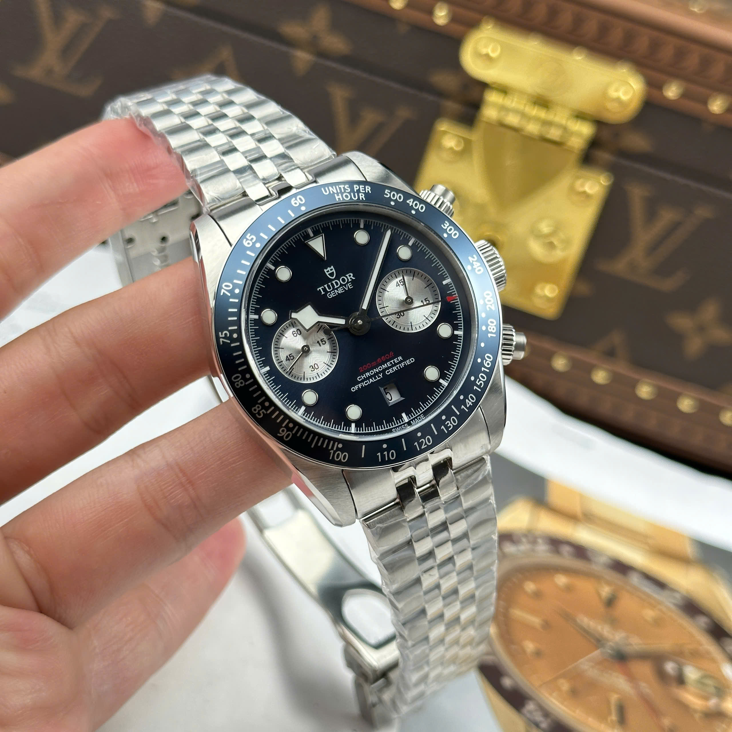 Đồng Hồ Turdo Black Bay Chronograph Replica 1:1 Mặt Xanh Blue TW Factory