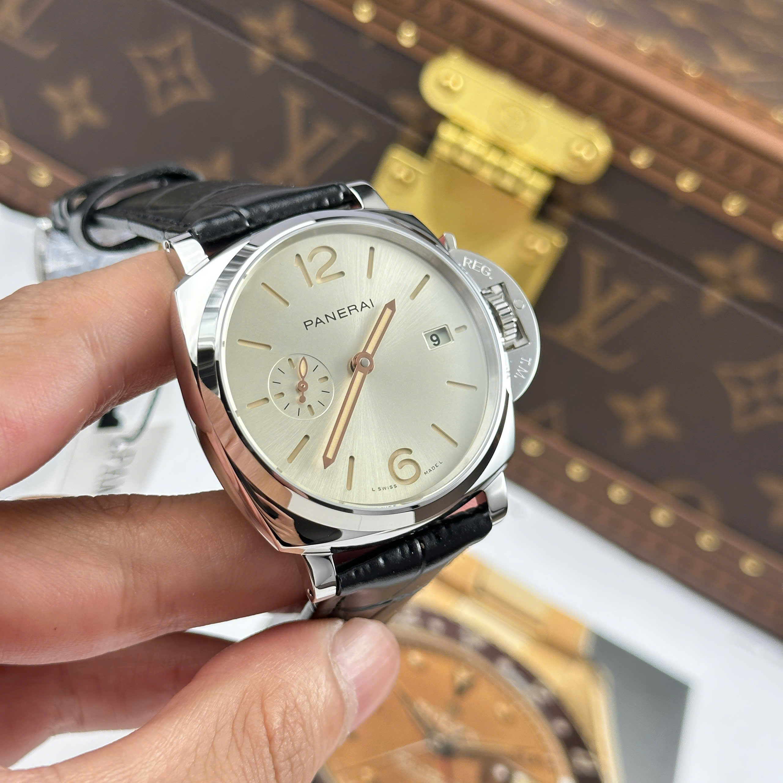 Đồng Hồ Panerai Luminor Due PAM1249 Mặt Trắng Ngà Dây Da Replica 1:1 42mm VS Factory
