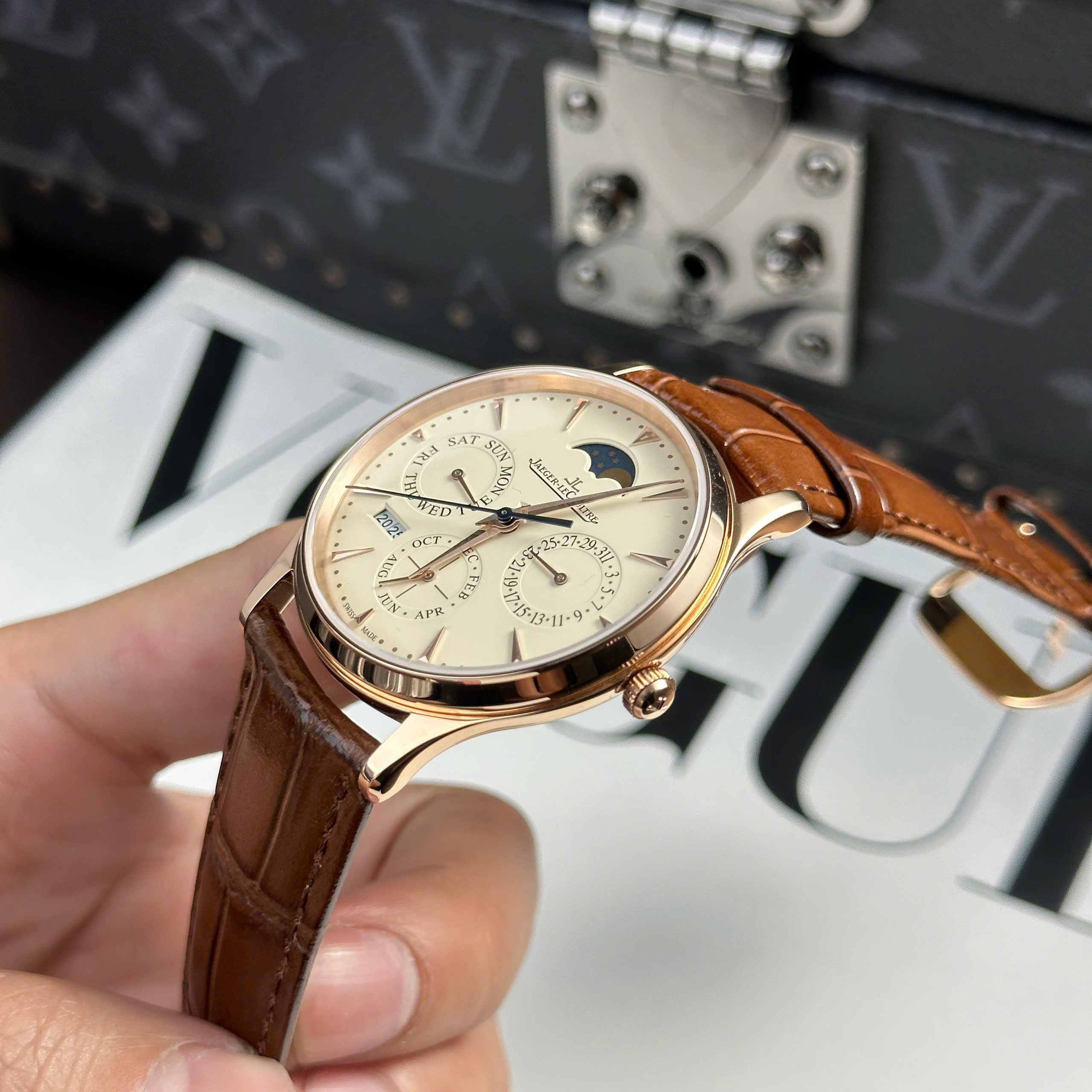 Đồng Hồ Jaeger LeCoultre Master Ultrathin Perpetual Calendar Replica 1:1 39mm VR Factory