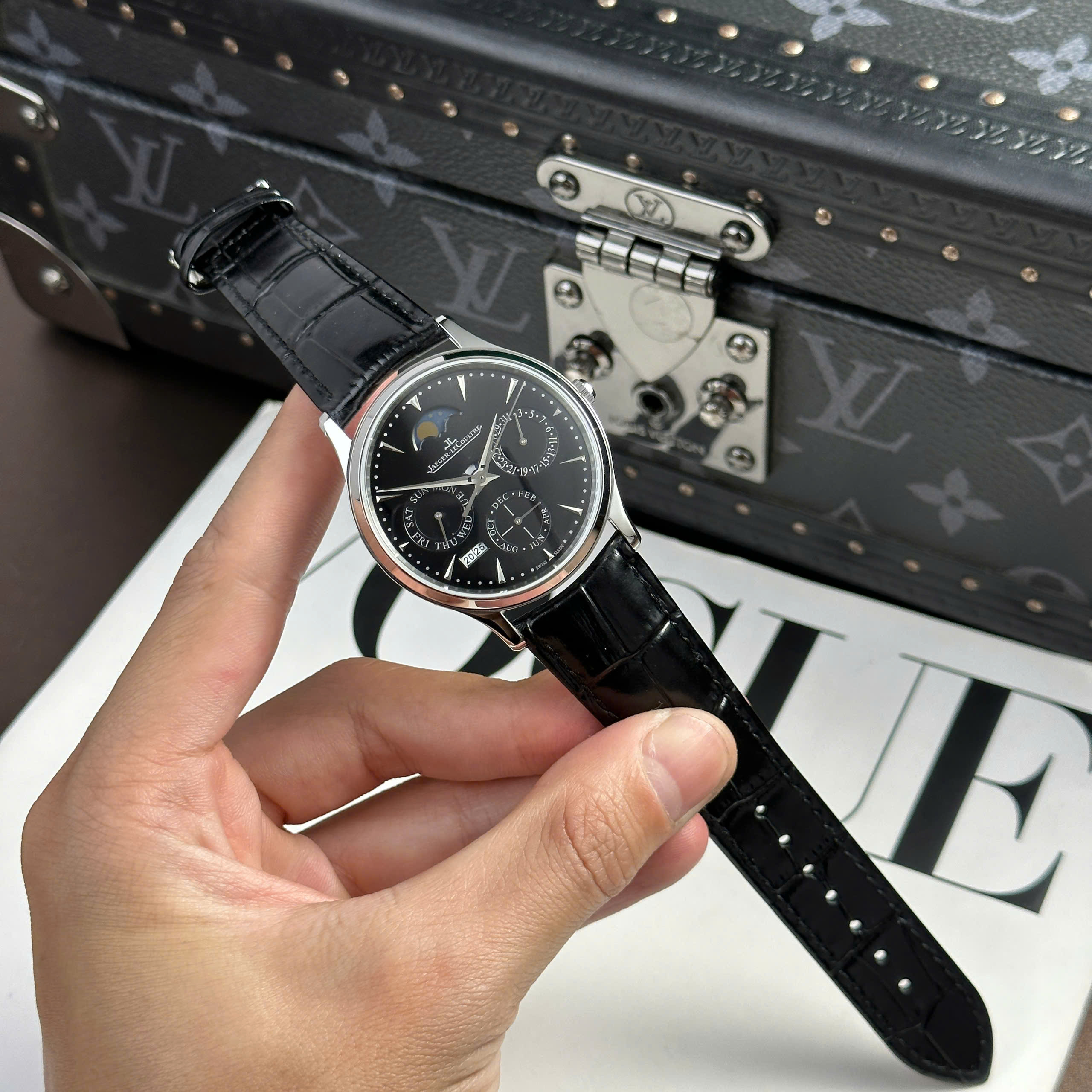 Đồng Hồ Jaeger LeCoultre Master Ultrathin Perpetual Calendar Replica 1:1 39mm VR Factory