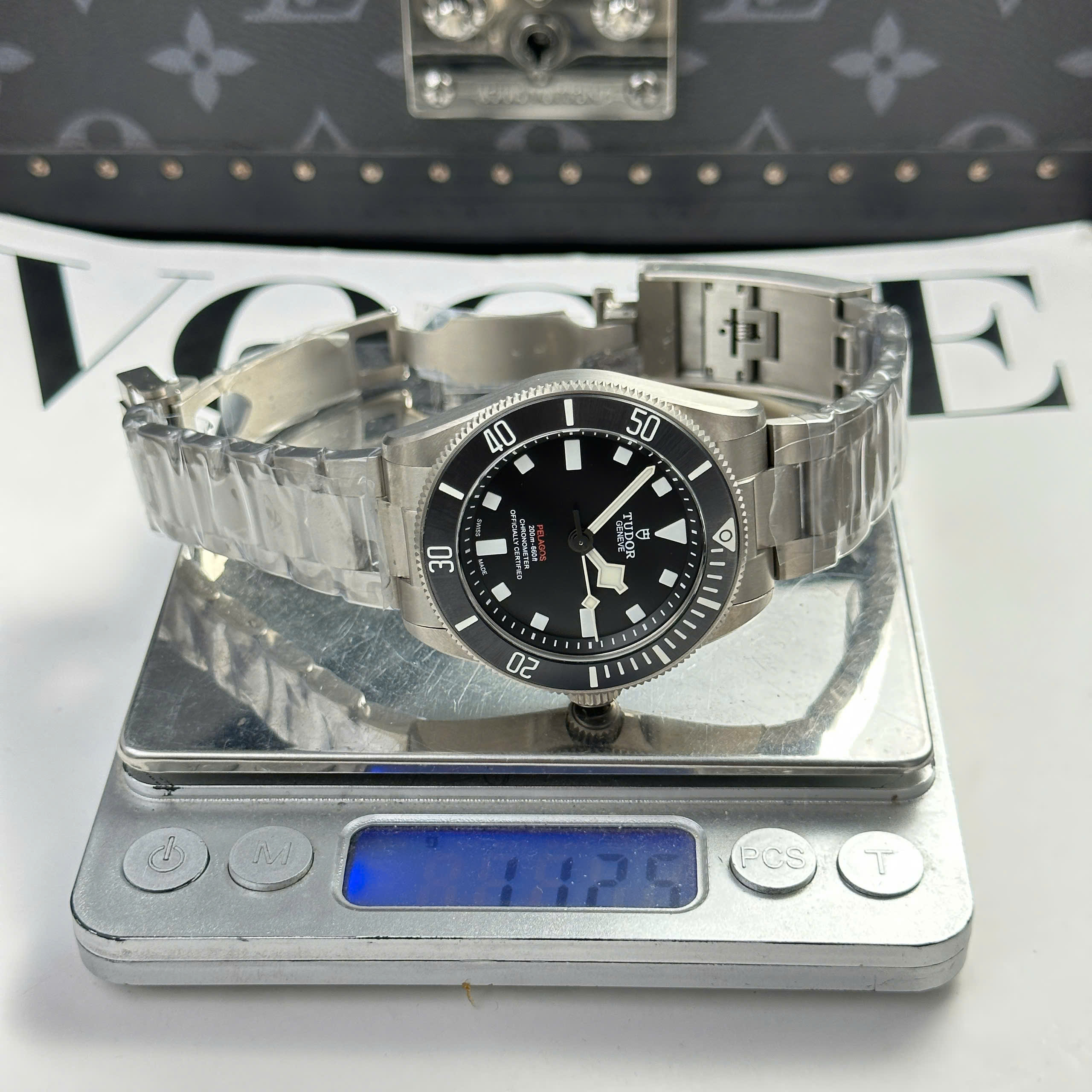 Đồng Hồ Tudor Pelagos M25407N 39mm Rep 1:1 Cao Cấp ZF Factory