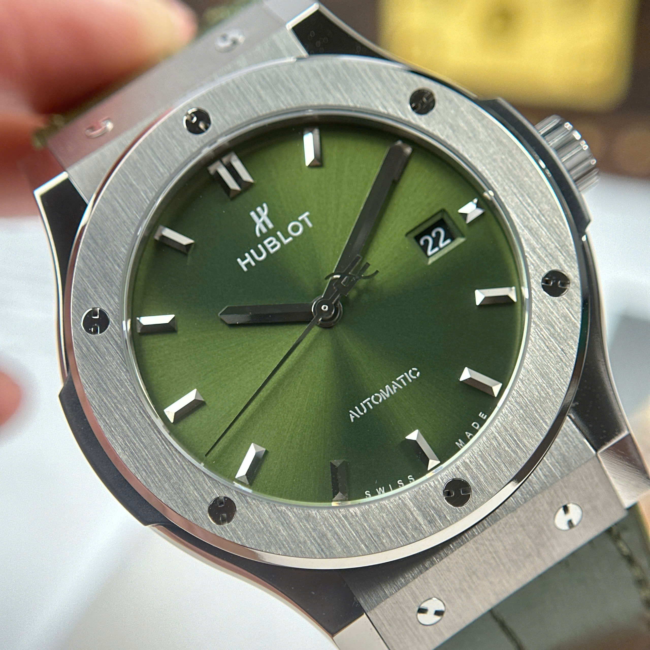 Đồng Hồ Hublot Classic Fusion 42mm Full Vỏ Titanium 85g Replica 1:1 JJZ Factory