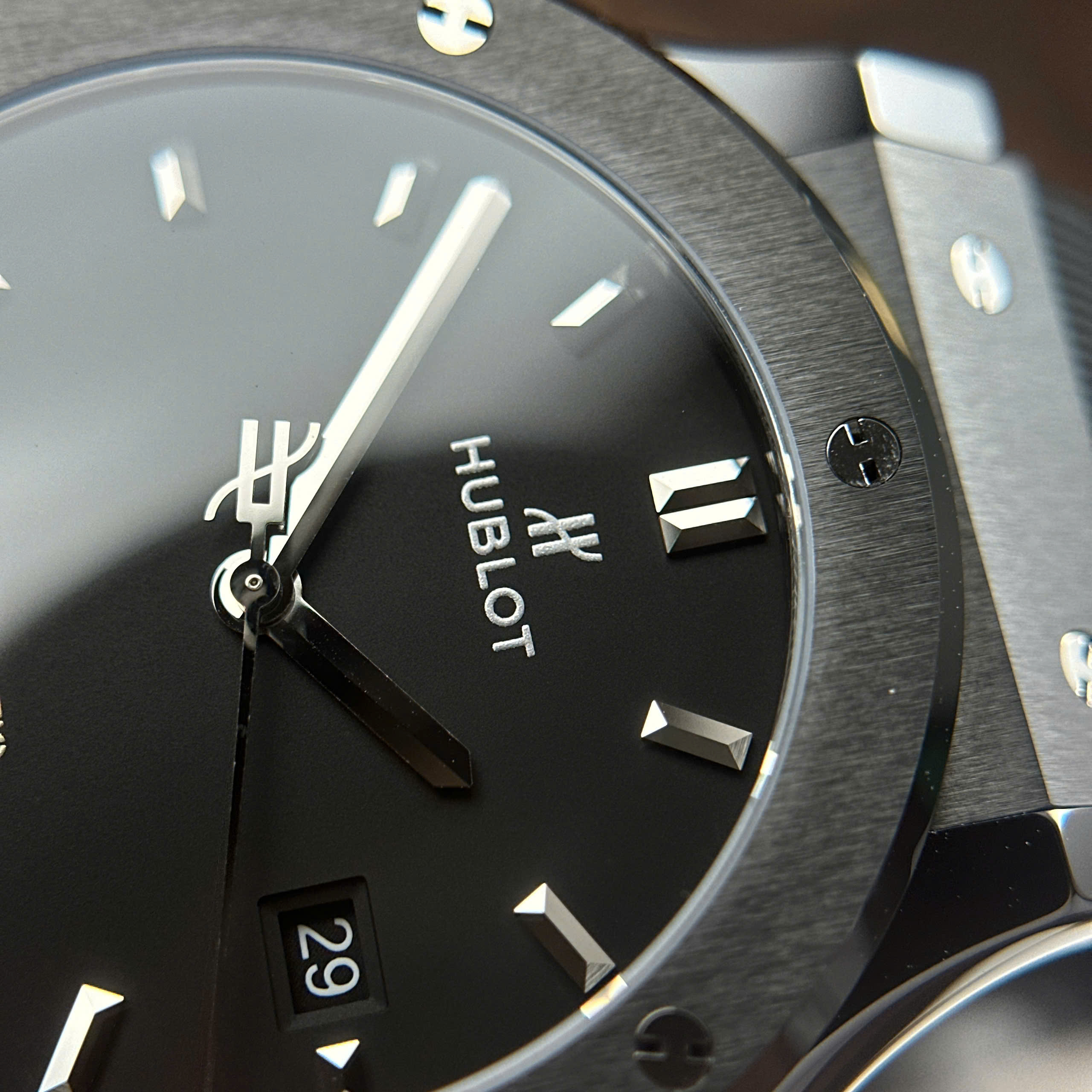 Đồng Hồ Hublot Classic Fusion 42mm Full Vỏ Ceramic 2892 Replica 1:1 JJZ Factory