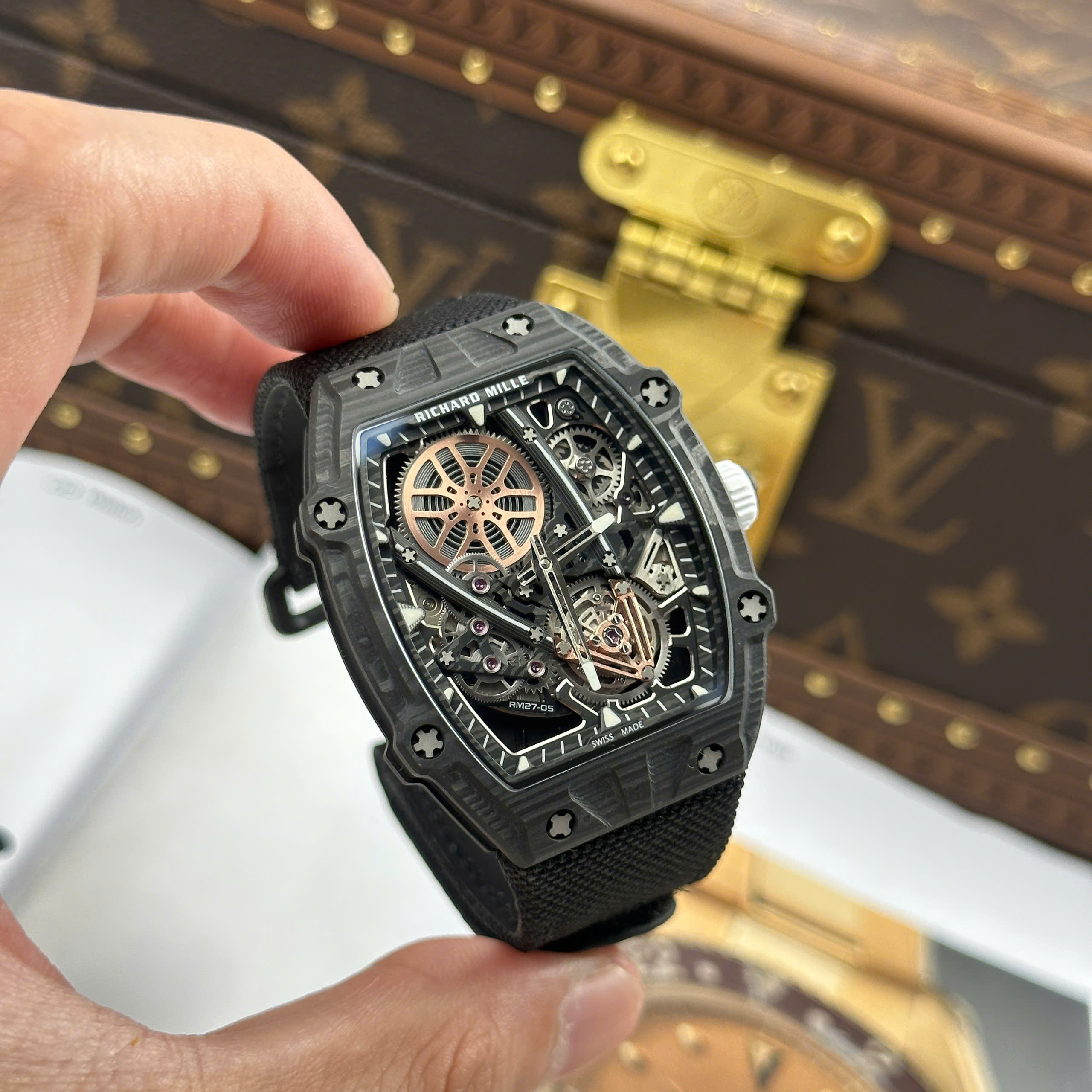 Đồng Hồ Richard Mille RM27-05 Rafael Nadal Flying Replica 1:1 Vỏ Carbon Cao Cấp